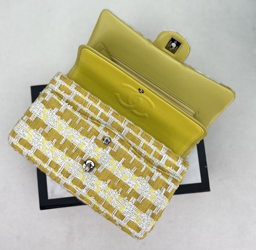 Chanel Classic Flap Bag 25cm