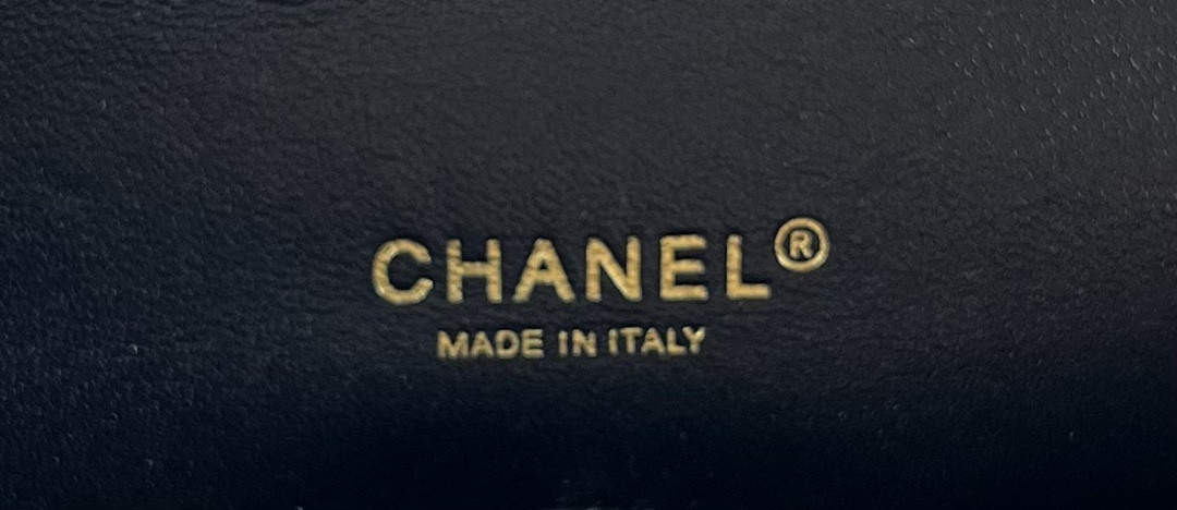 Chanel Classic Flap Bag 25cm