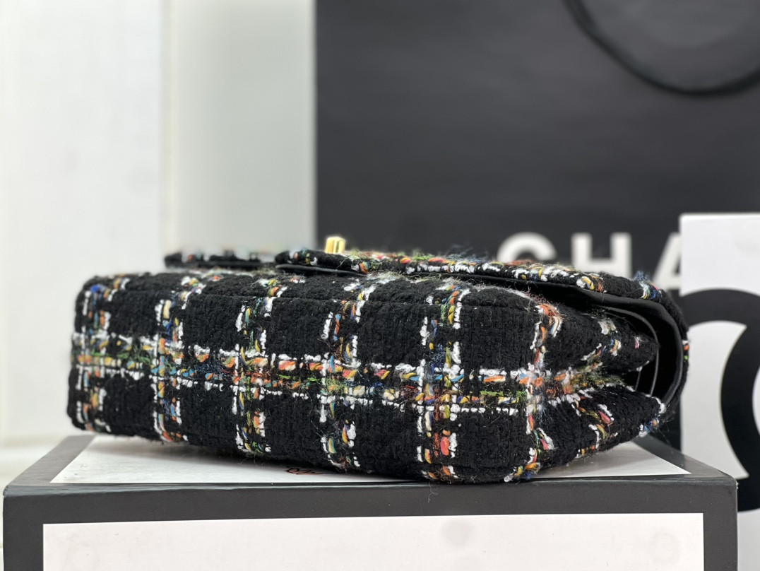 Chanel Classic Flap Bag 25cm