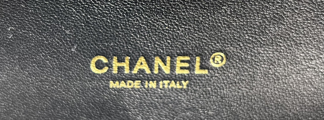 Chanel Classic Flap Bag 25cm