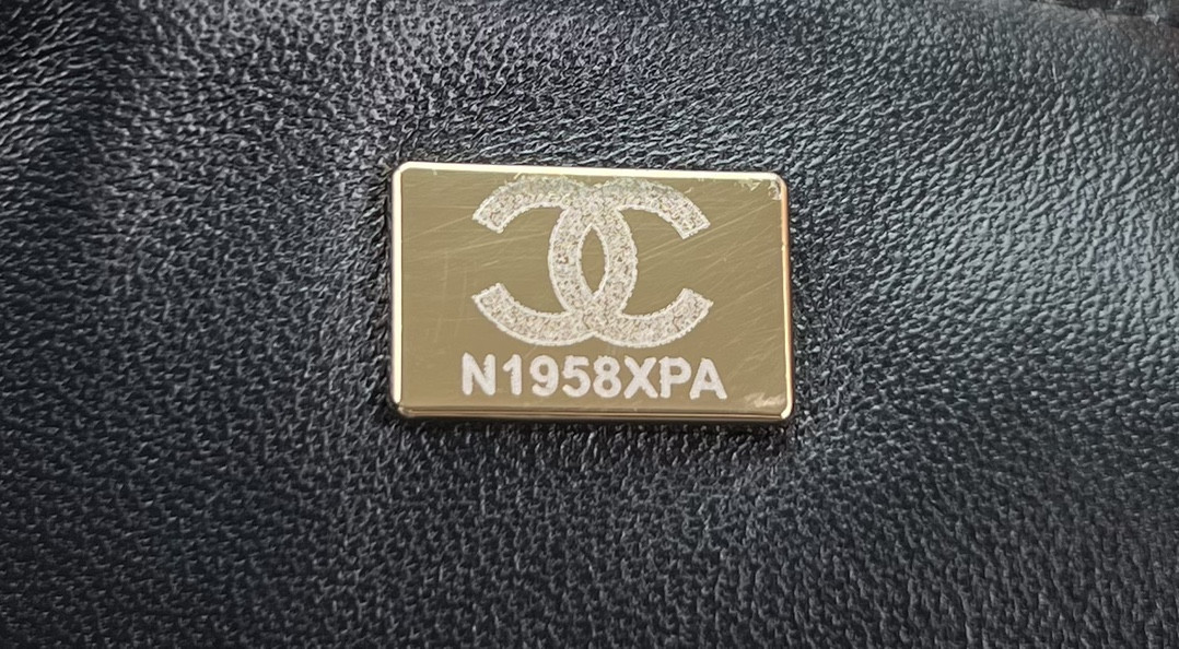 Chanel Classic Flap Bag 20cm