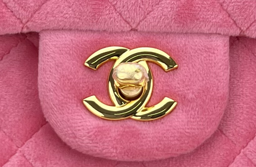 Chanel Classic Flap Bag 20cm