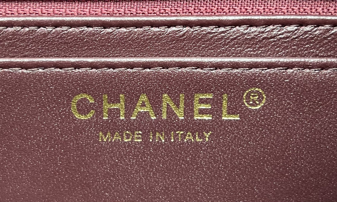 Chanel Classic Flap Bag 20cm