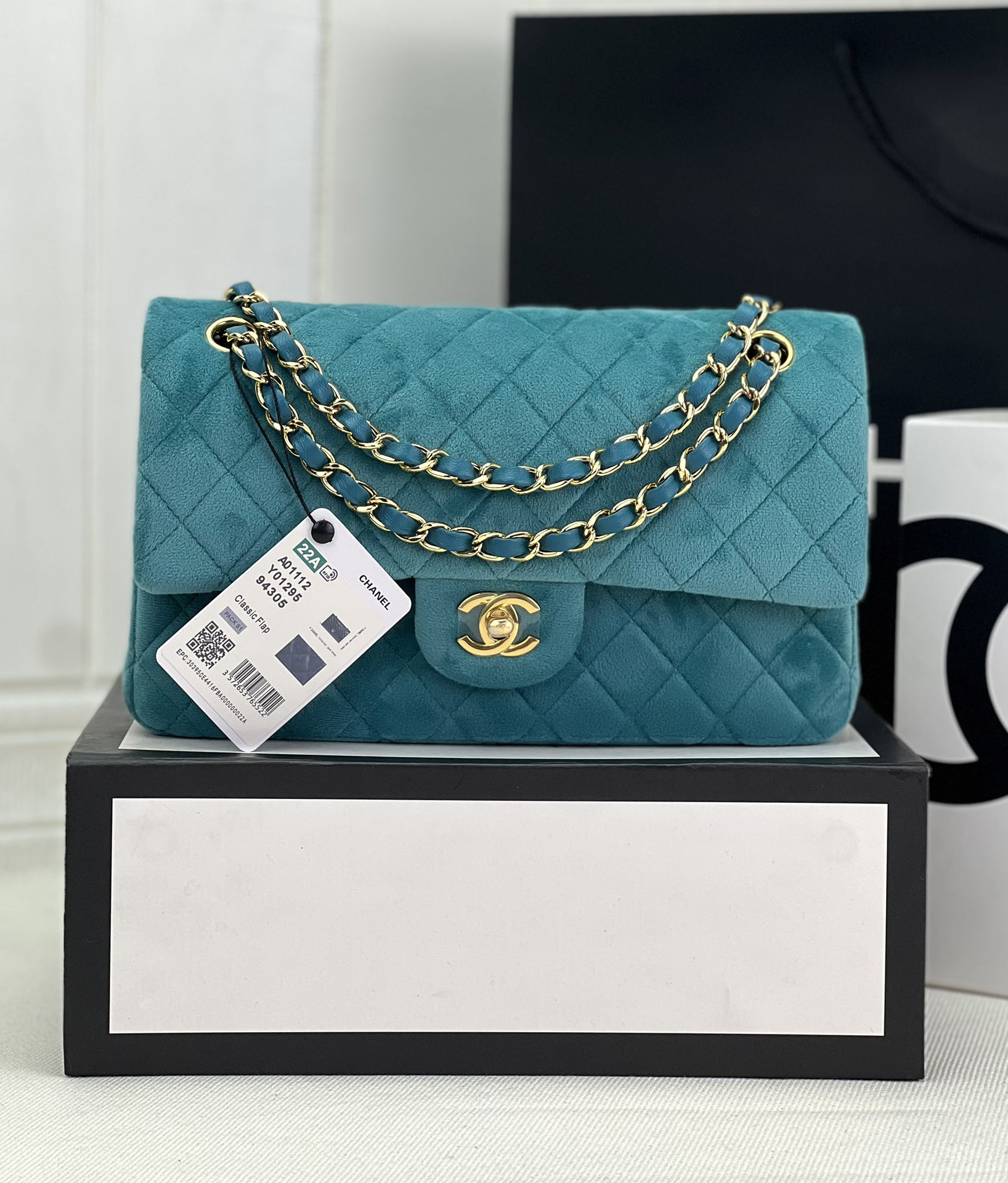 Chanel Classic Flap Bag 25cm