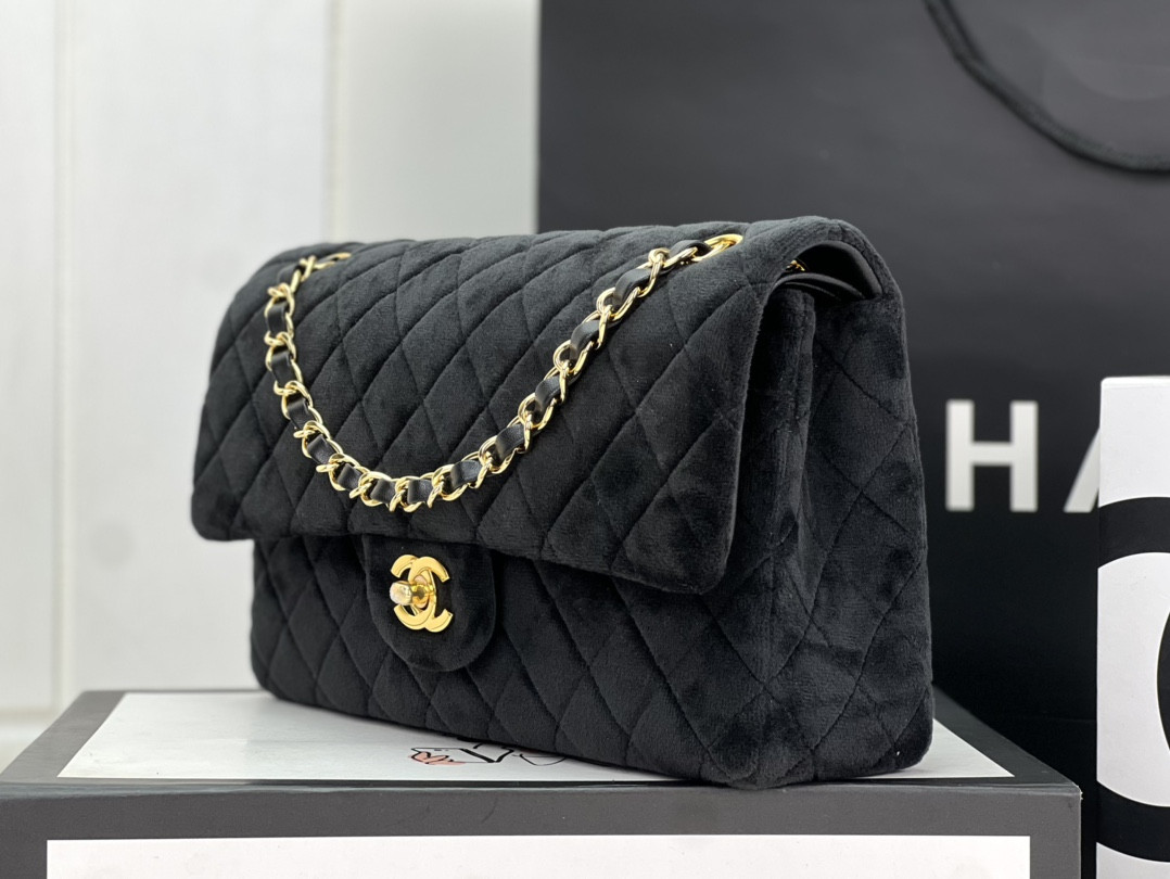 Chanel Classic Flap Bag 25cm