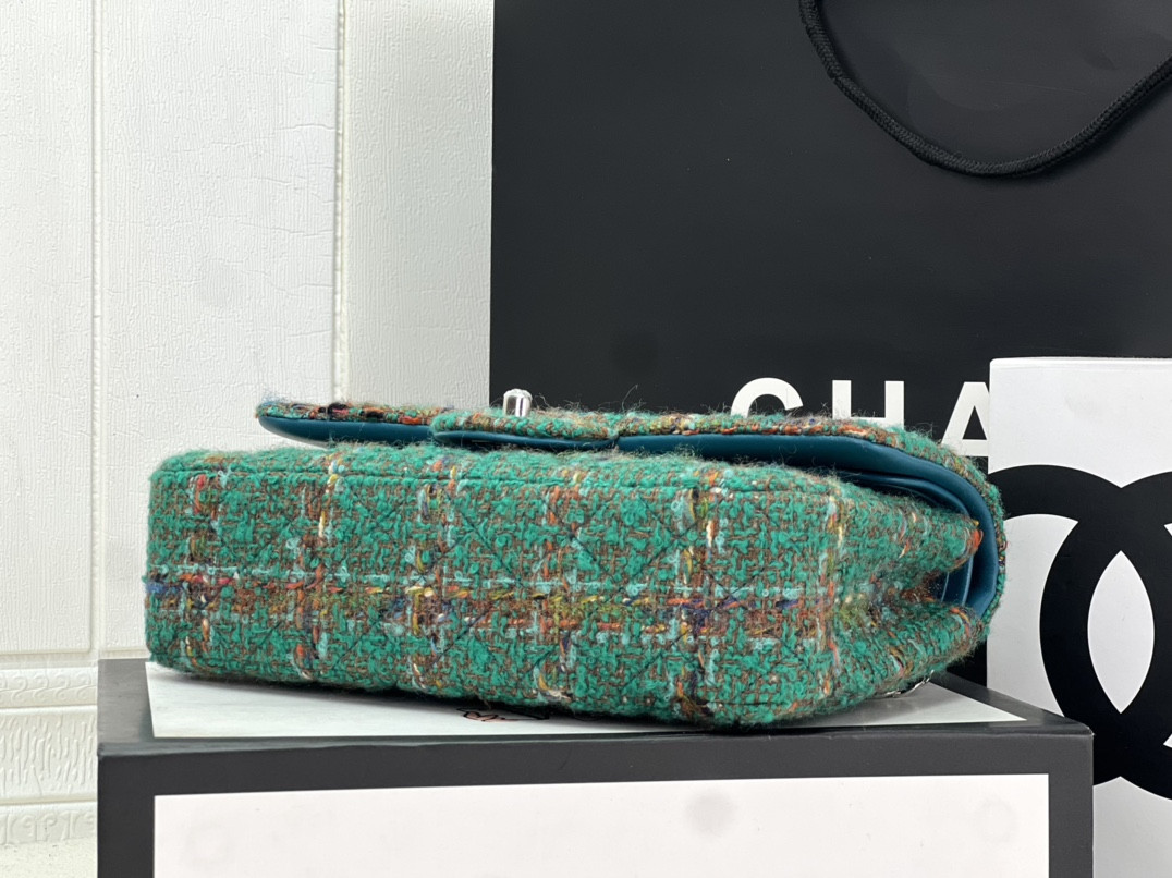 Chanel Classic Flap Bag 25cm