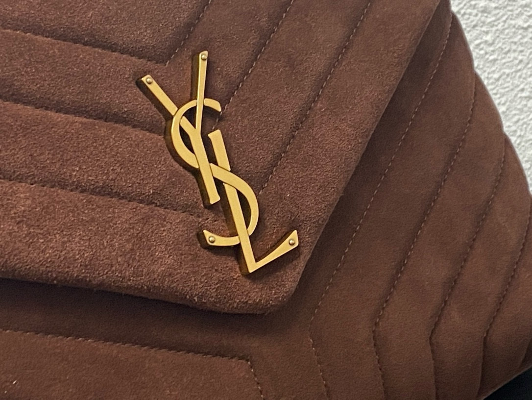 YSL LOULOU QUILTED SUEDE 32x22x9cm