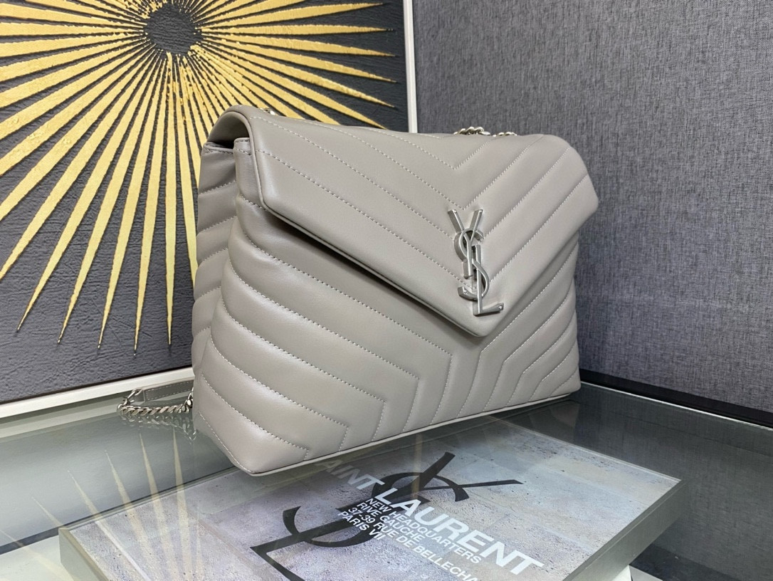 YSL LOULOU QUILTED LEATHER 32x22x9cm