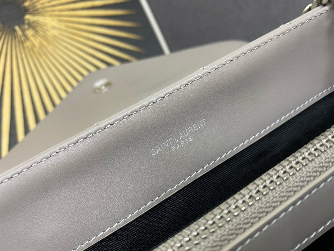 YSL LOULOU QUILTED LEATHER 32x22x9cm