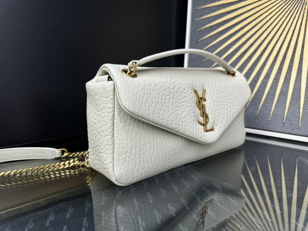 YSL Calypso small in plunged lambskin 26x14x7cm