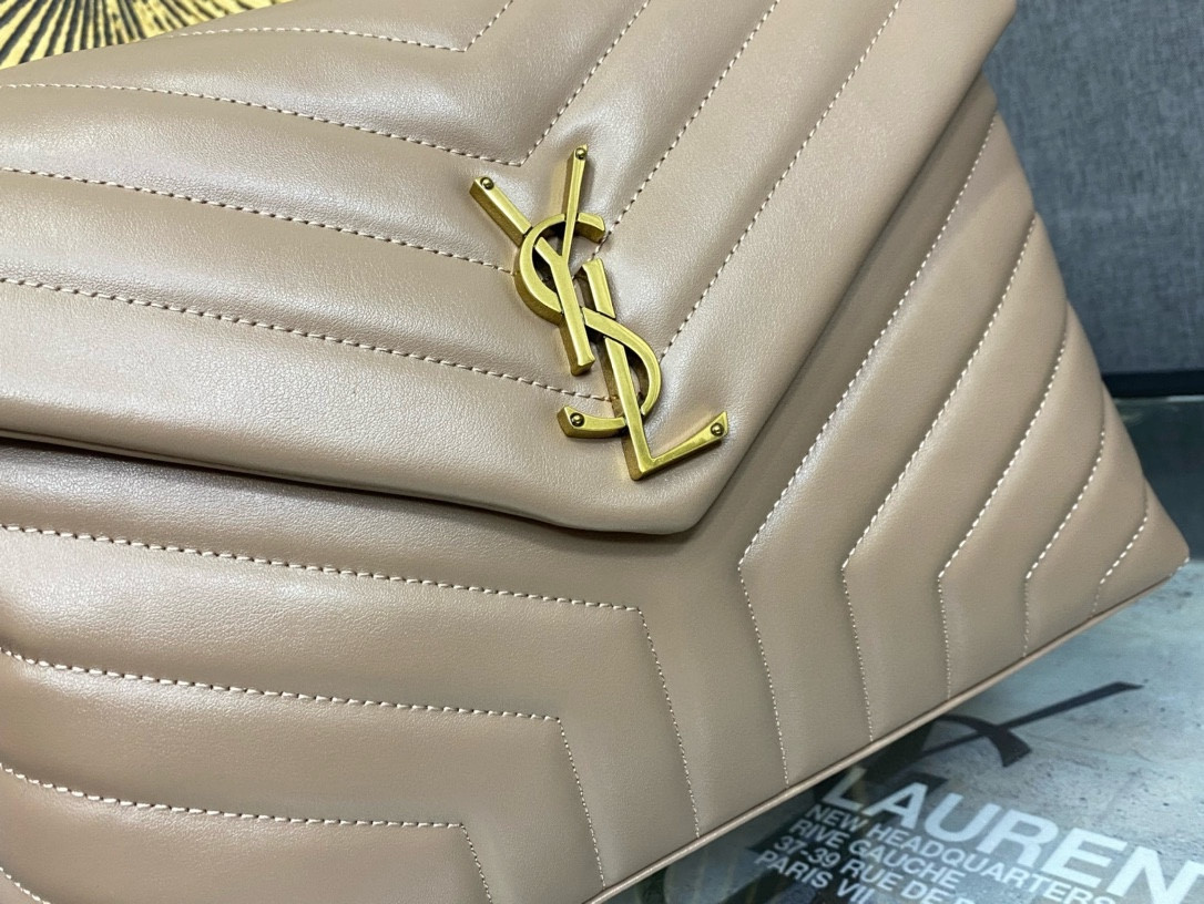 YSL LOULOU QUILTED LEATHER 32x22x9cm