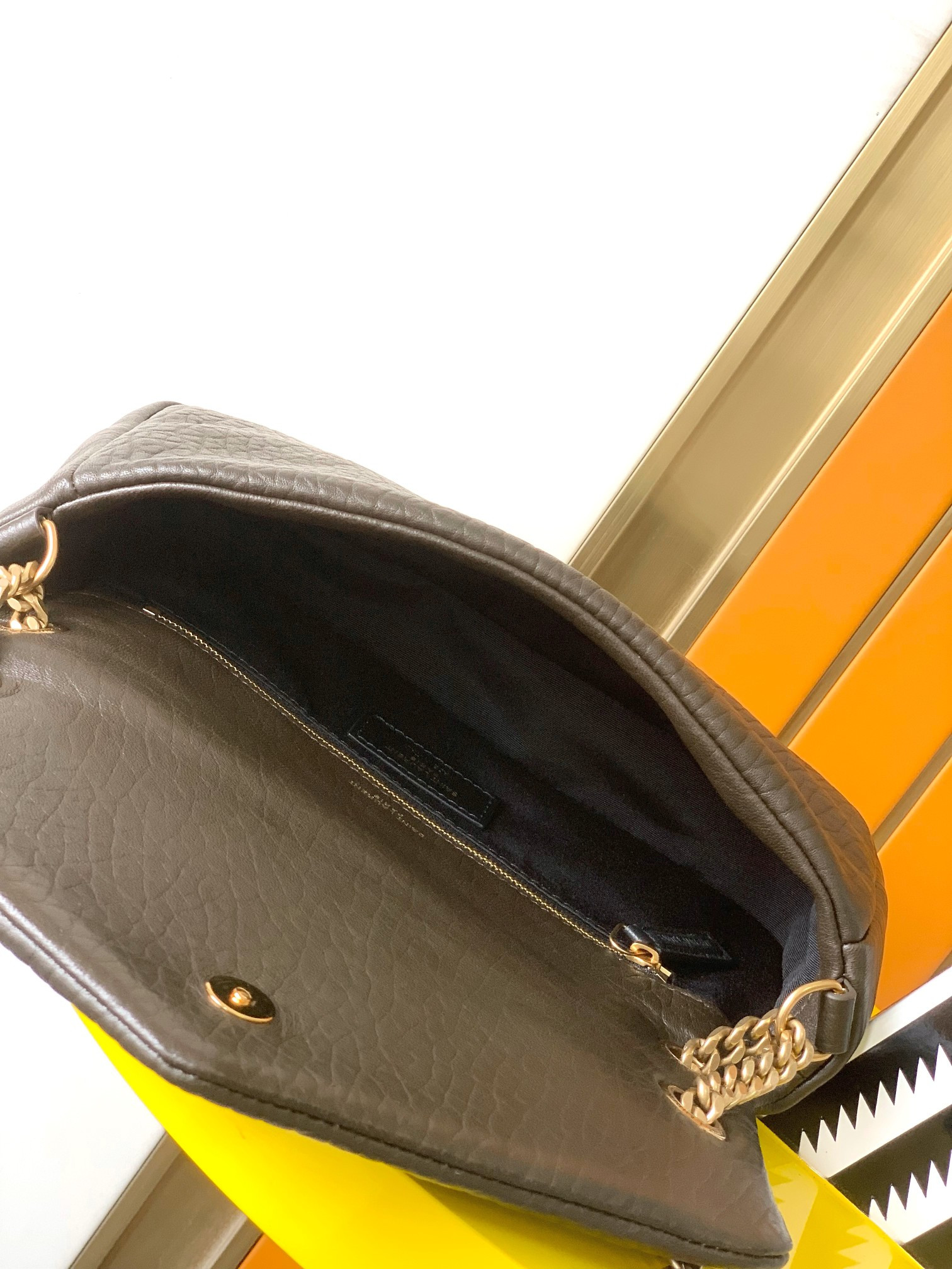 YSL Calypso small in plunged lambskin 26x14x7cm