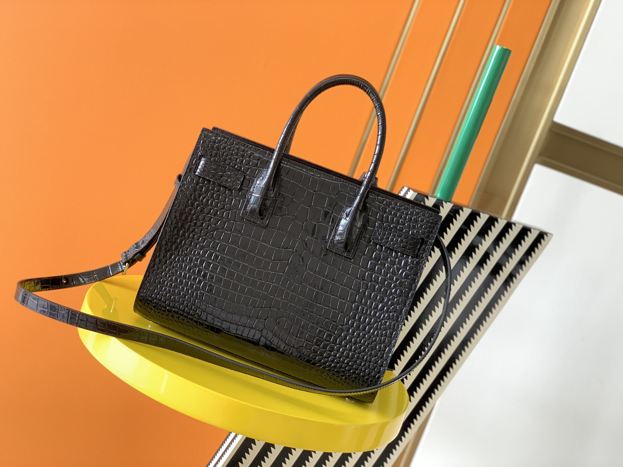 YSL SAC DE JOUR IN EMBOSSED CROCODILE LEATHER - baby 26x13.5x12.5cm