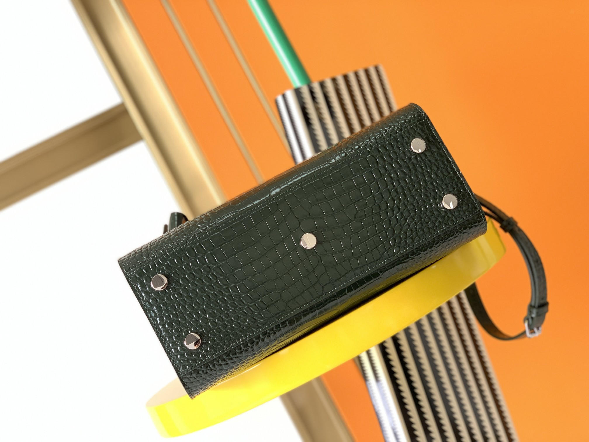 YSL SAC DE JOUR IN EMBOSSED CROCODILE LEATHER - baby 26x13.5x12.5cm