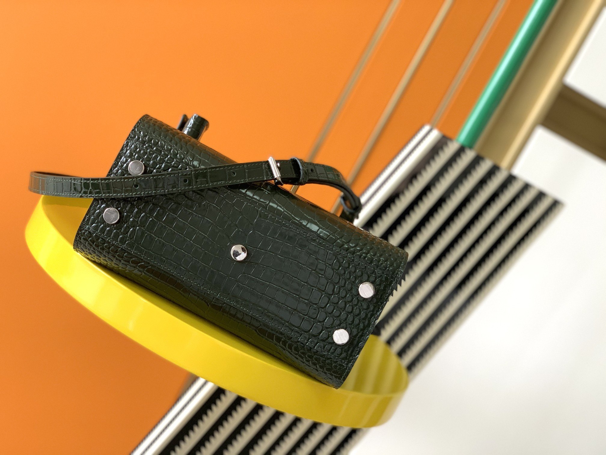 YSL SAC DE JOUR IN CROCODILE EMBOSSED LEATHER - NANO 22x18x10.5cm