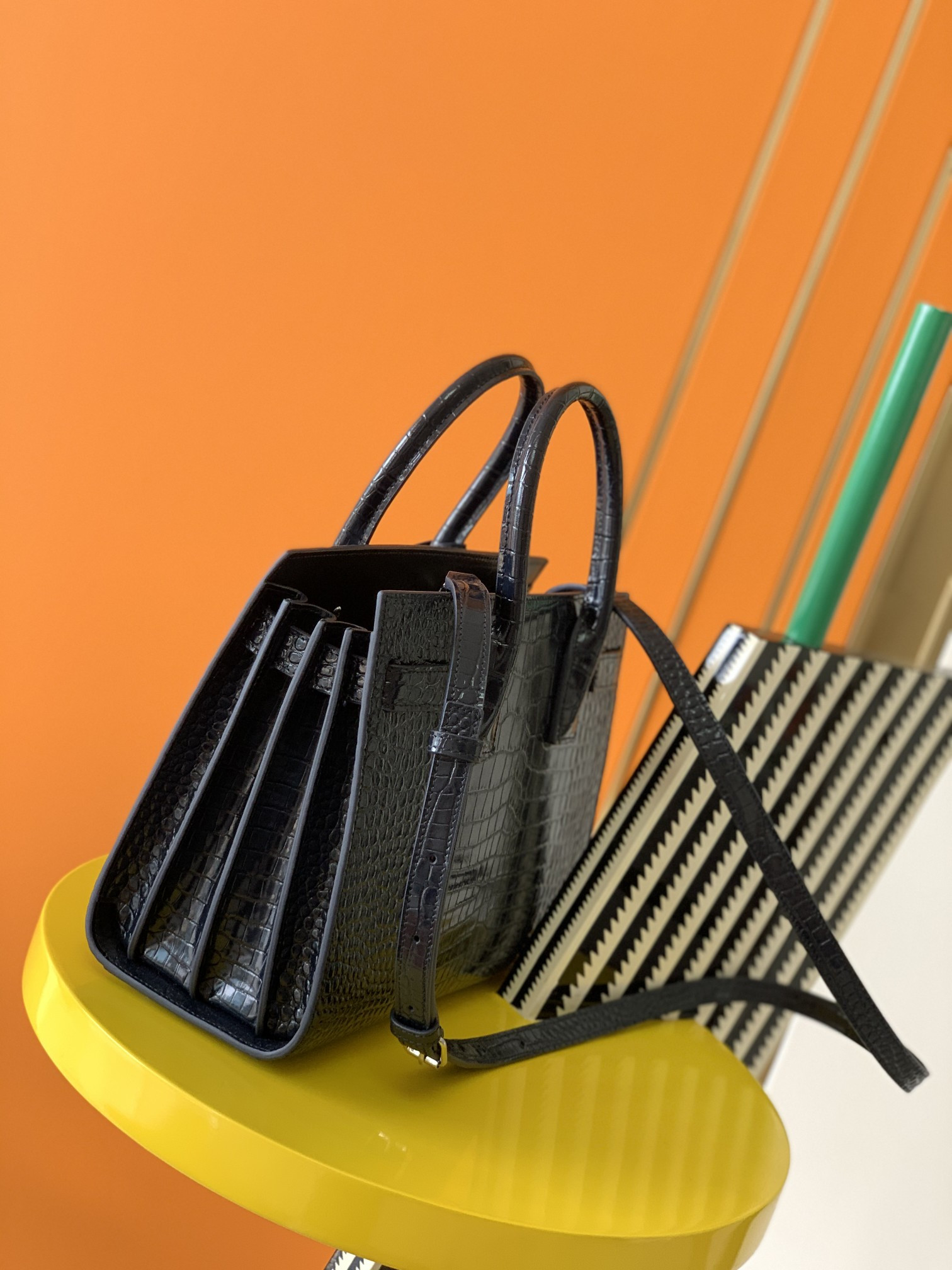 YSL SAC DE JOUR IN EMBOSSED CROCODILE LEATHER - baby 26x13.5x12.5cm