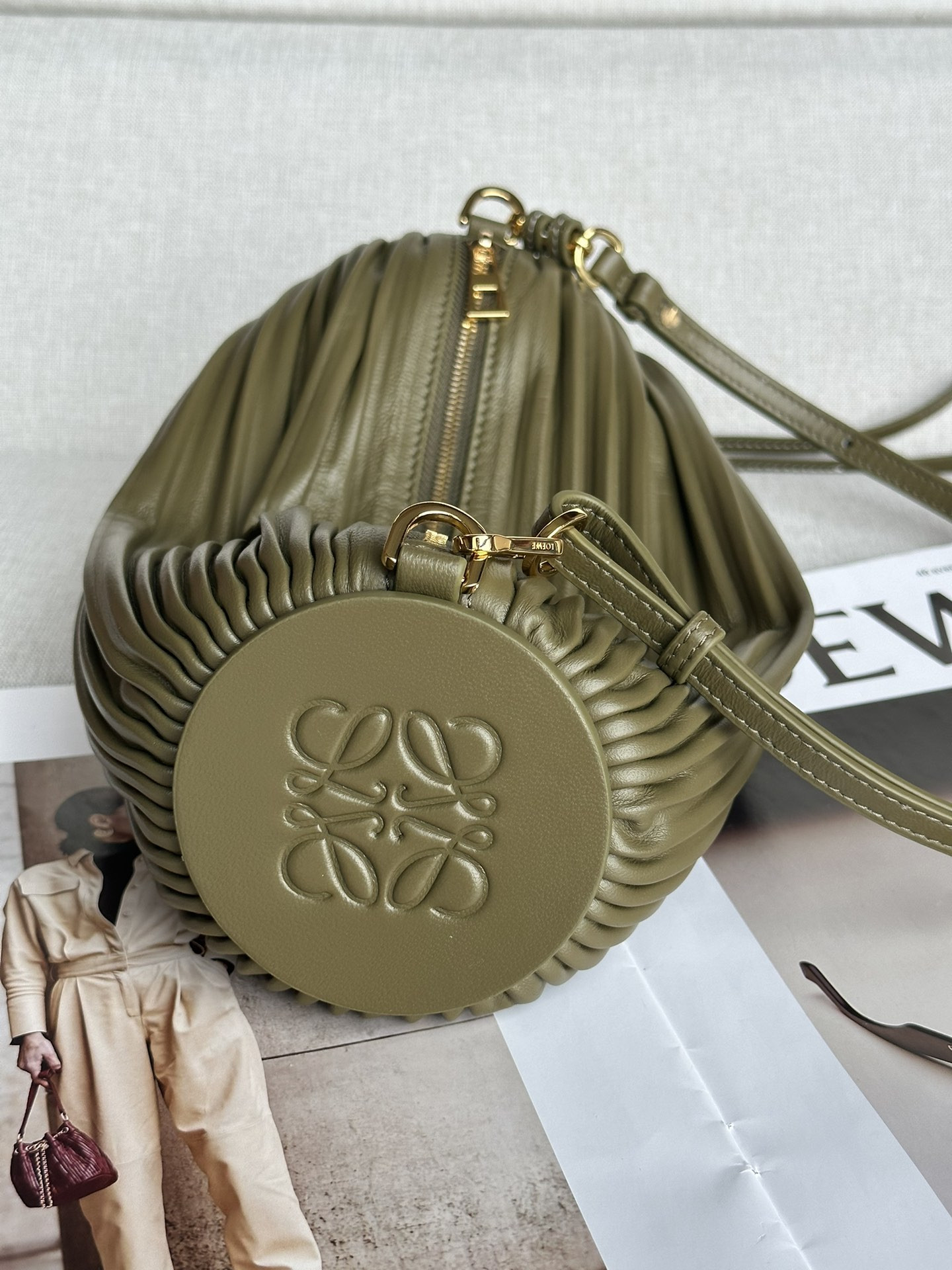 LOEWE Bracelet Pouch in pleated nappa 25x10x10cm