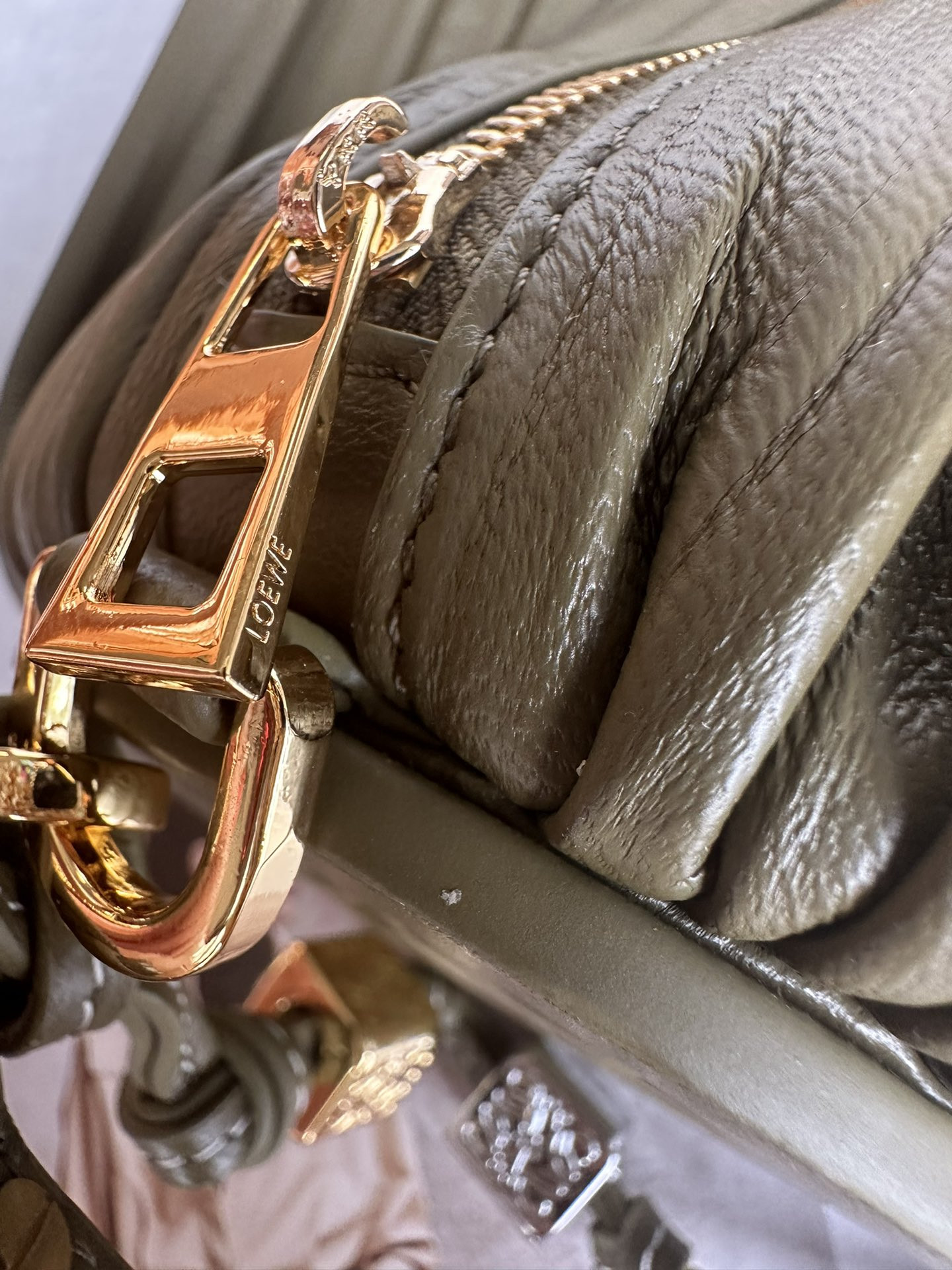 LOEWE Bracelet Pouch in pleated nappa 25x10x10cm