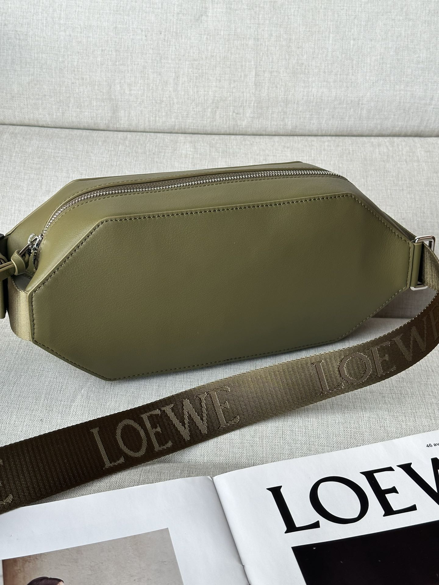 LOEWE Convertible sling in classic calfskin 32.5x9x12.3cm