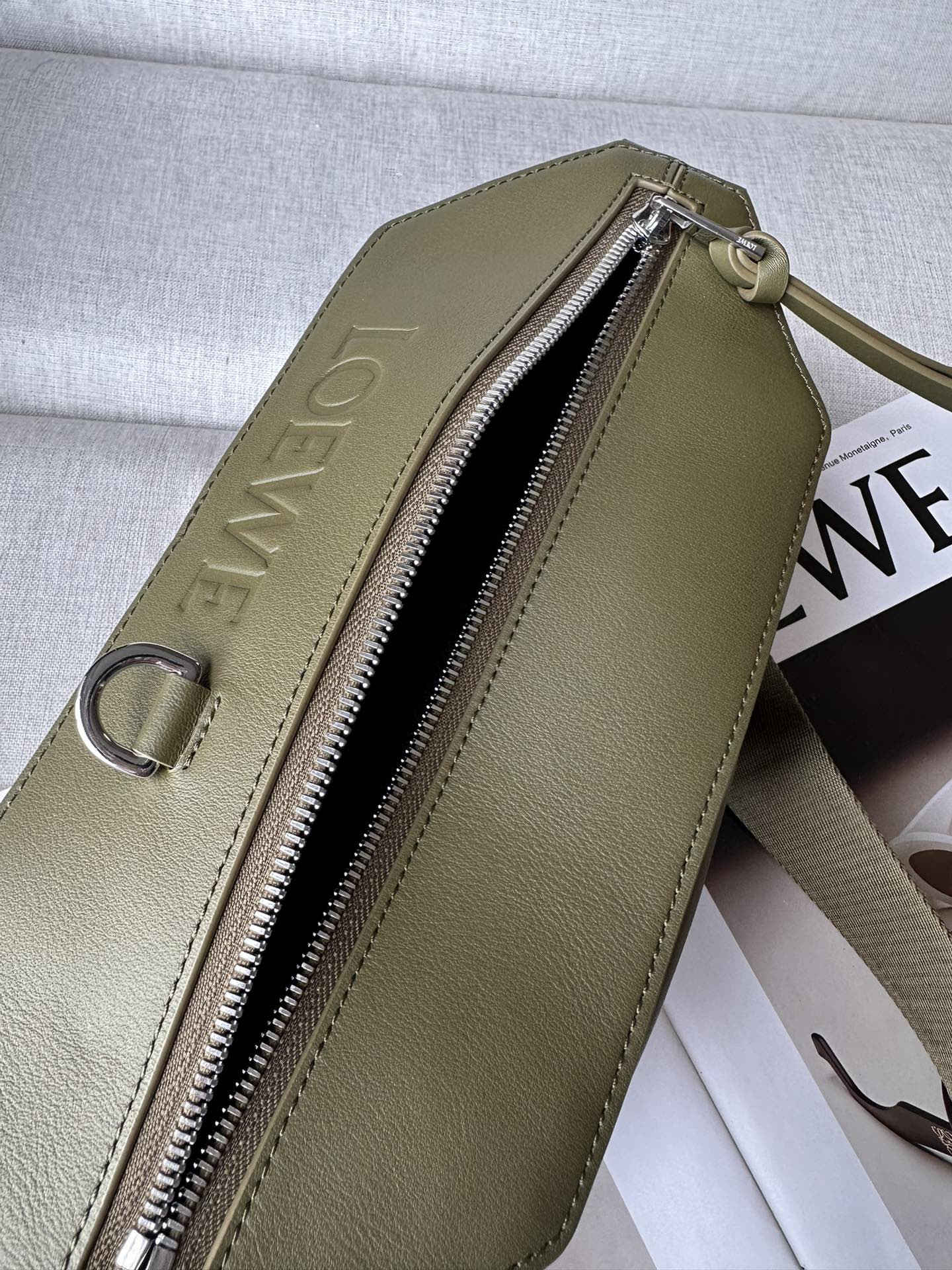 LOEWE Convertible sling in classic calfskin 32.5x9x12.3cm