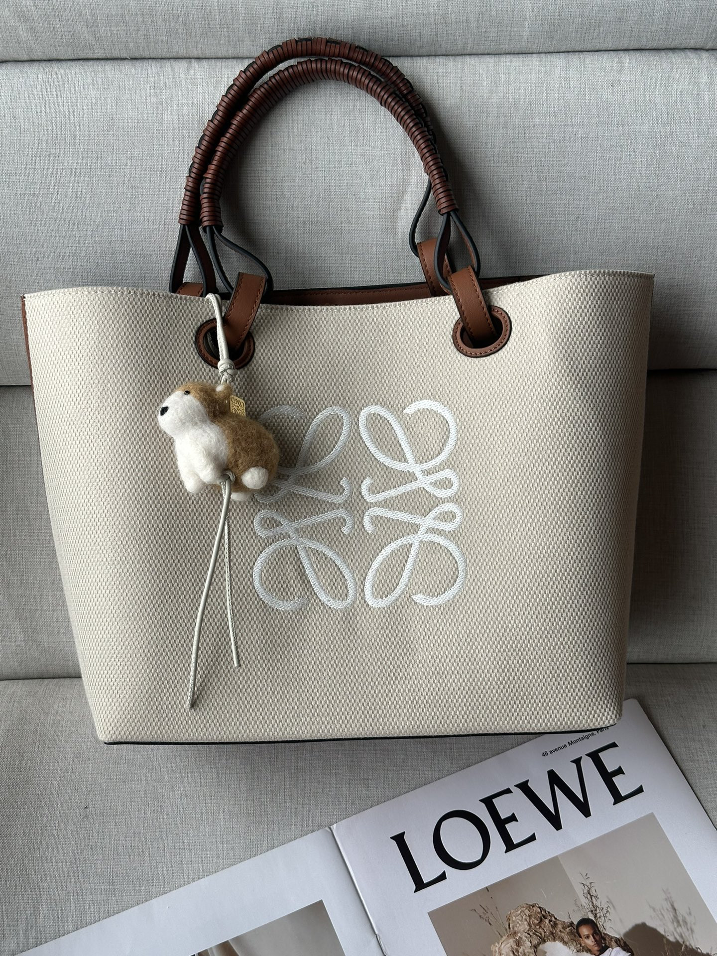 LOEWE Anagram Tote 29x14x25cm