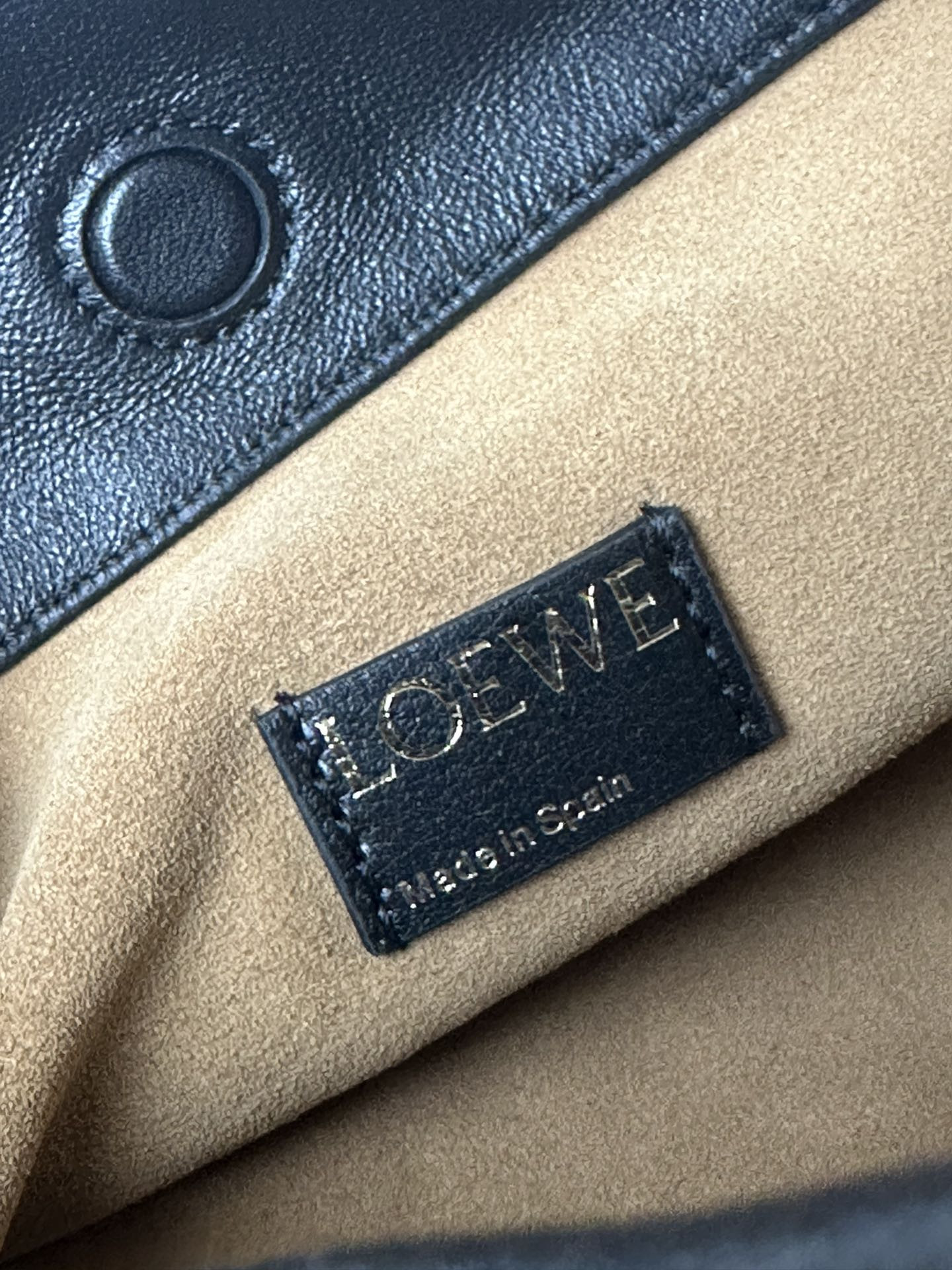 LOEWE Medium Flamenco purse in mellow nappa lambskin 30x10.5x20cm