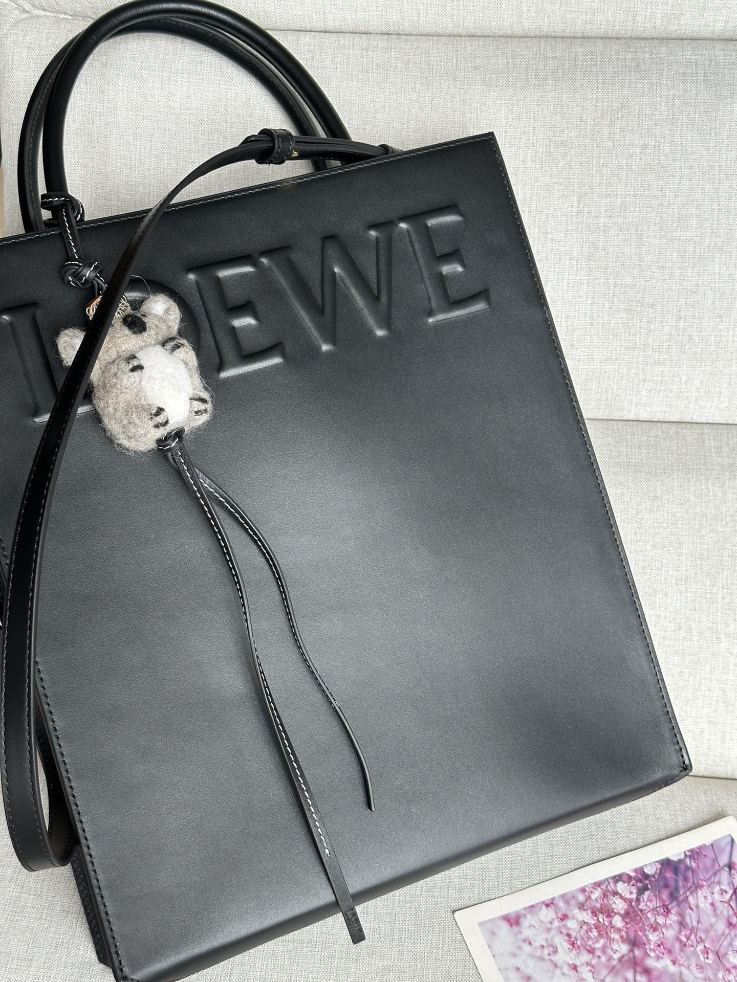 LOEWE Standard A4 Tote 28x7.5x36cm