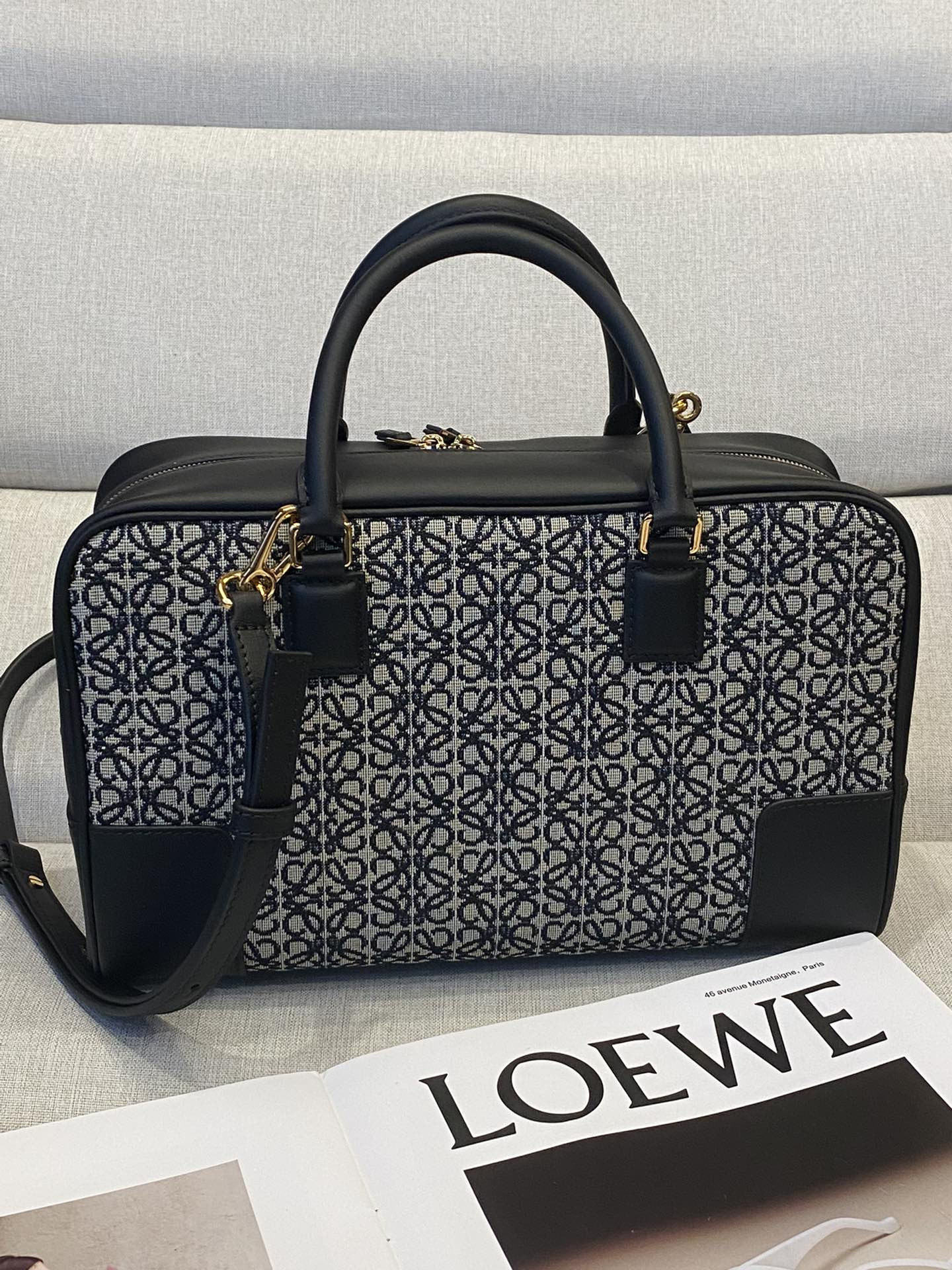 LOEWE Amazona 28x18x11cm