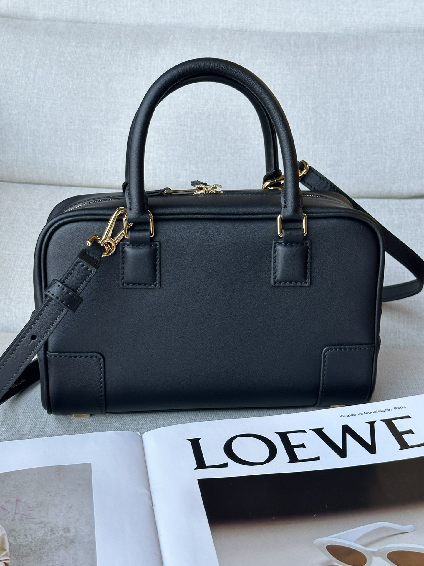 LOEWE Amazona 23 bag in nappa calfskin 23x15.5x9.7cm