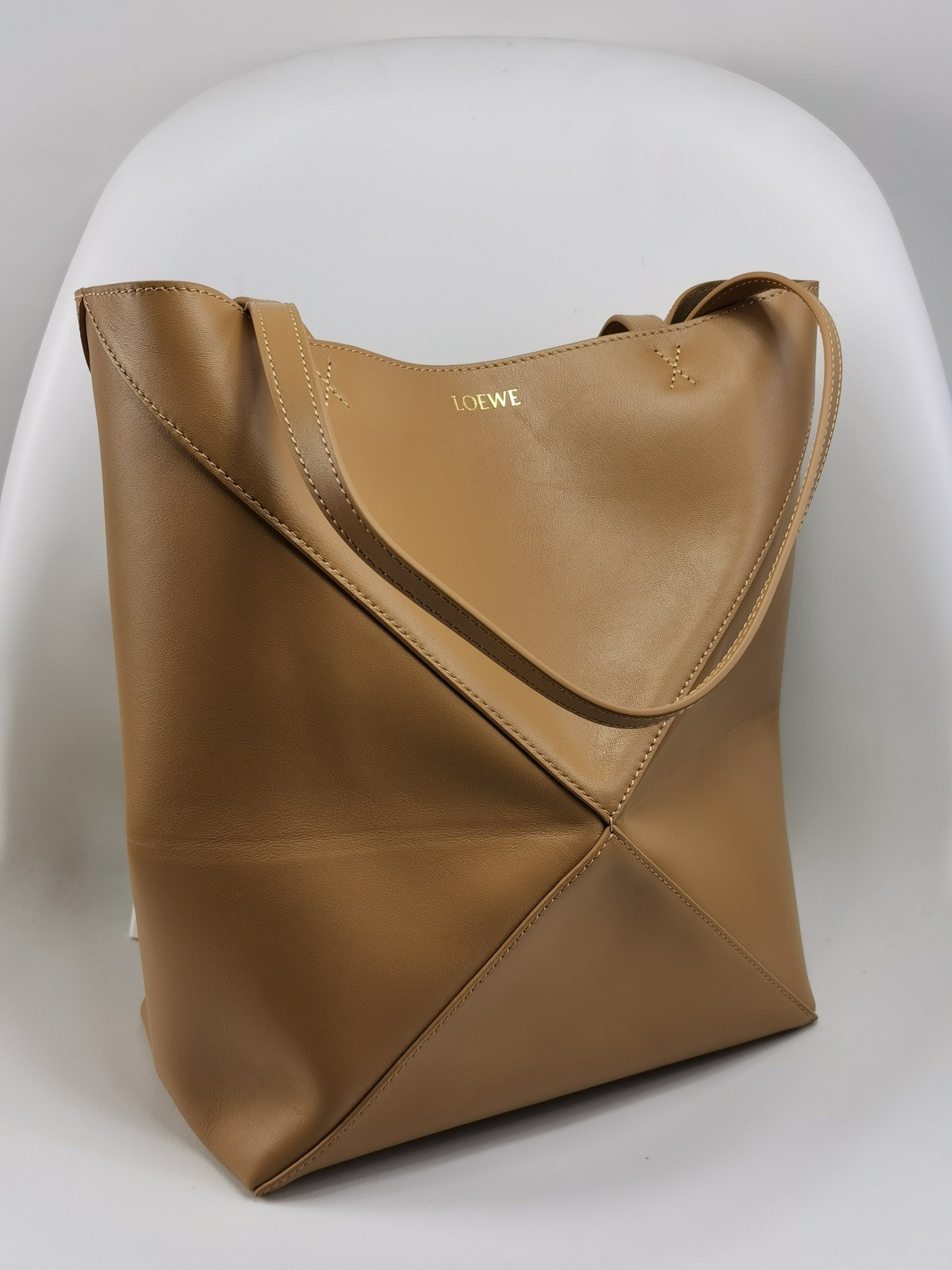 LOEWE Medium Puzzle Fold tote in shiny calfskin 25.5x14.5x31.5cm