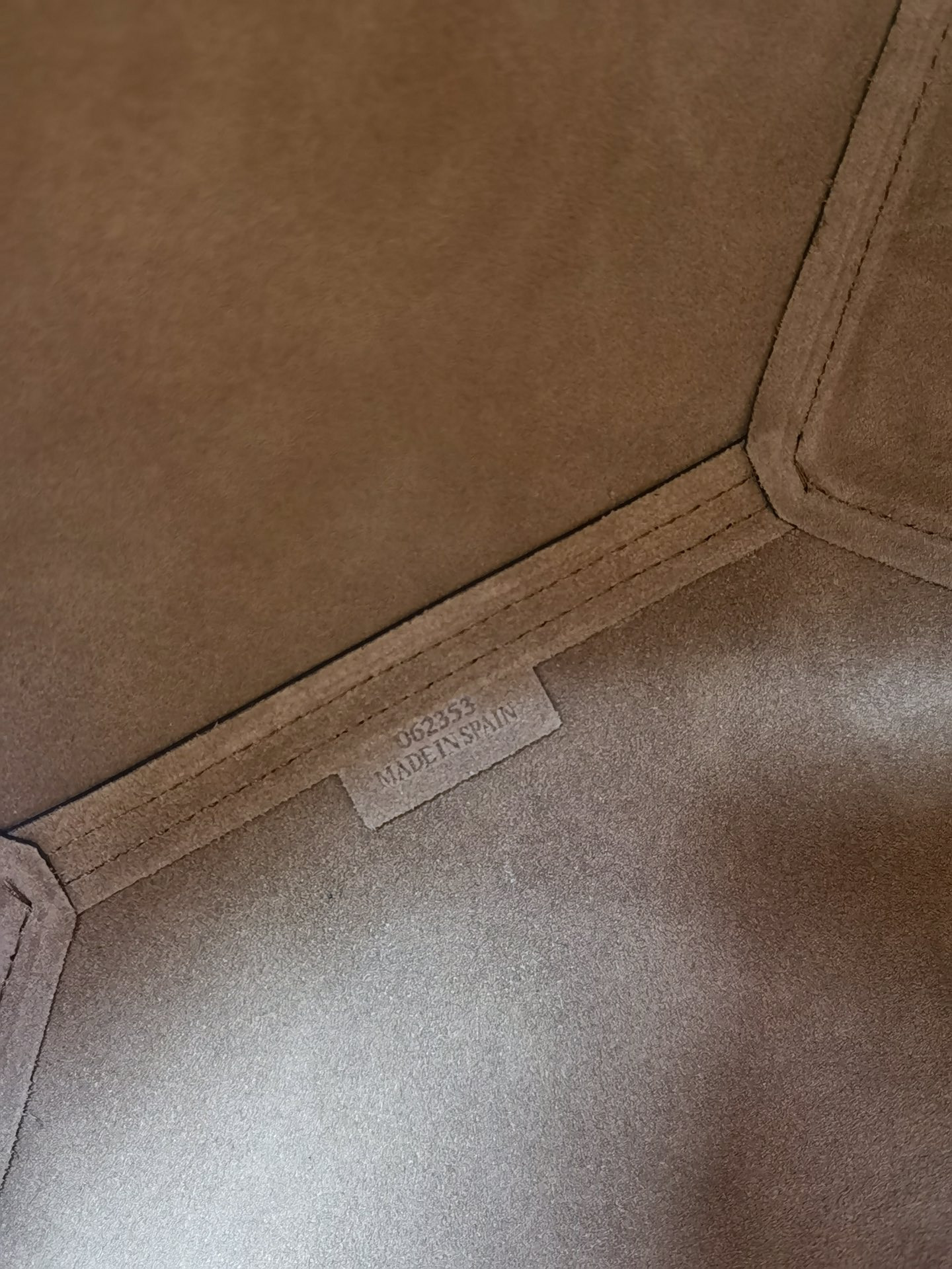 LOEWE Medium Puzzle Fold tote in shiny calfskin 25.5x14.5x31.5cm