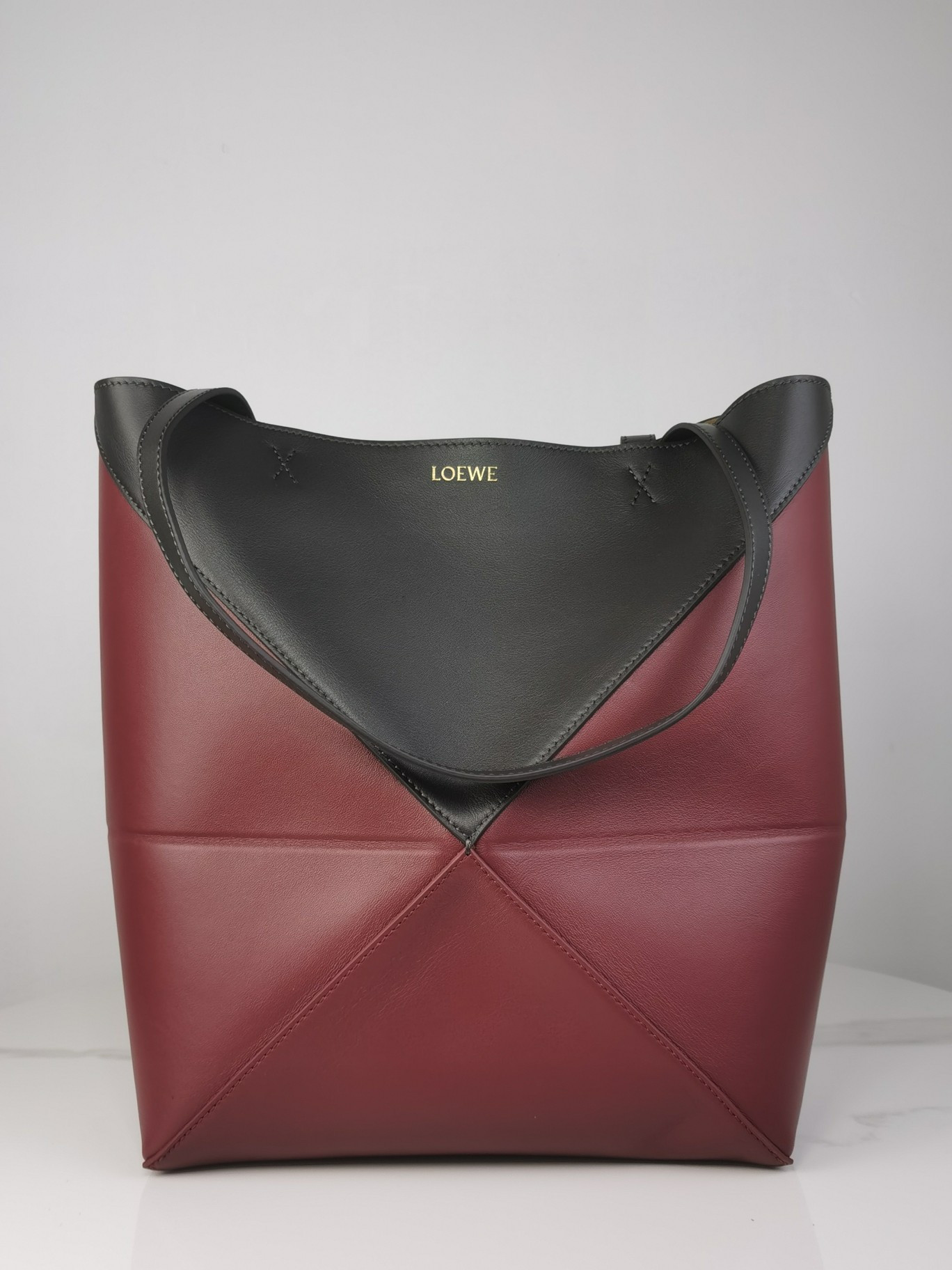 LOEWE Medium Puzzle Fold tote in shiny calfskin 25.5x14.5x31.5cm