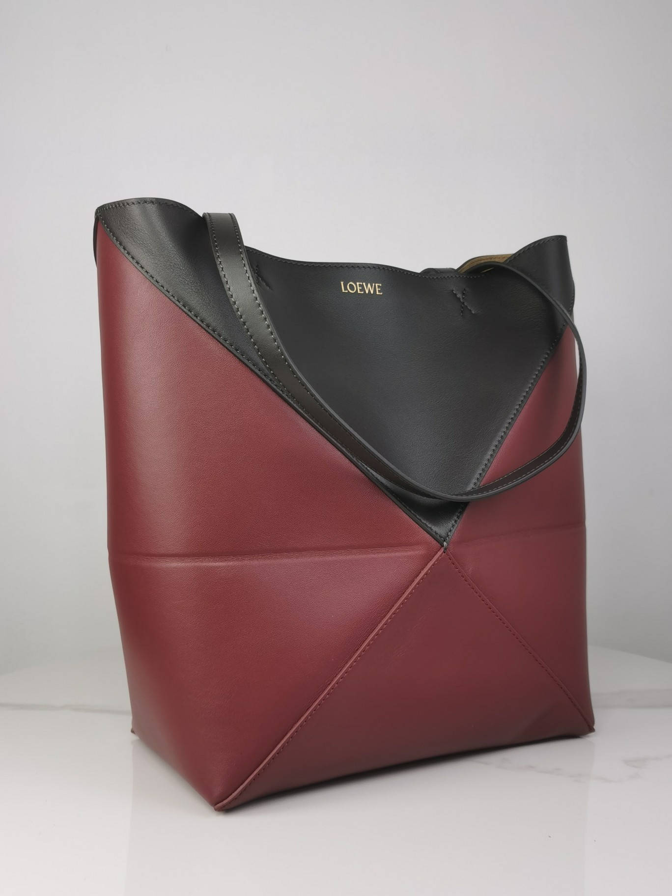 LOEWE Medium Puzzle Fold tote in shiny calfskin 25.5x14.5x31.5cm