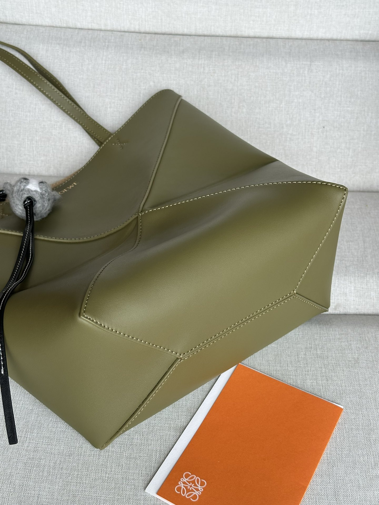 LOEWE Medium Puzzle Fold tote in shiny calfskin 25.5x14.5x31.5cm