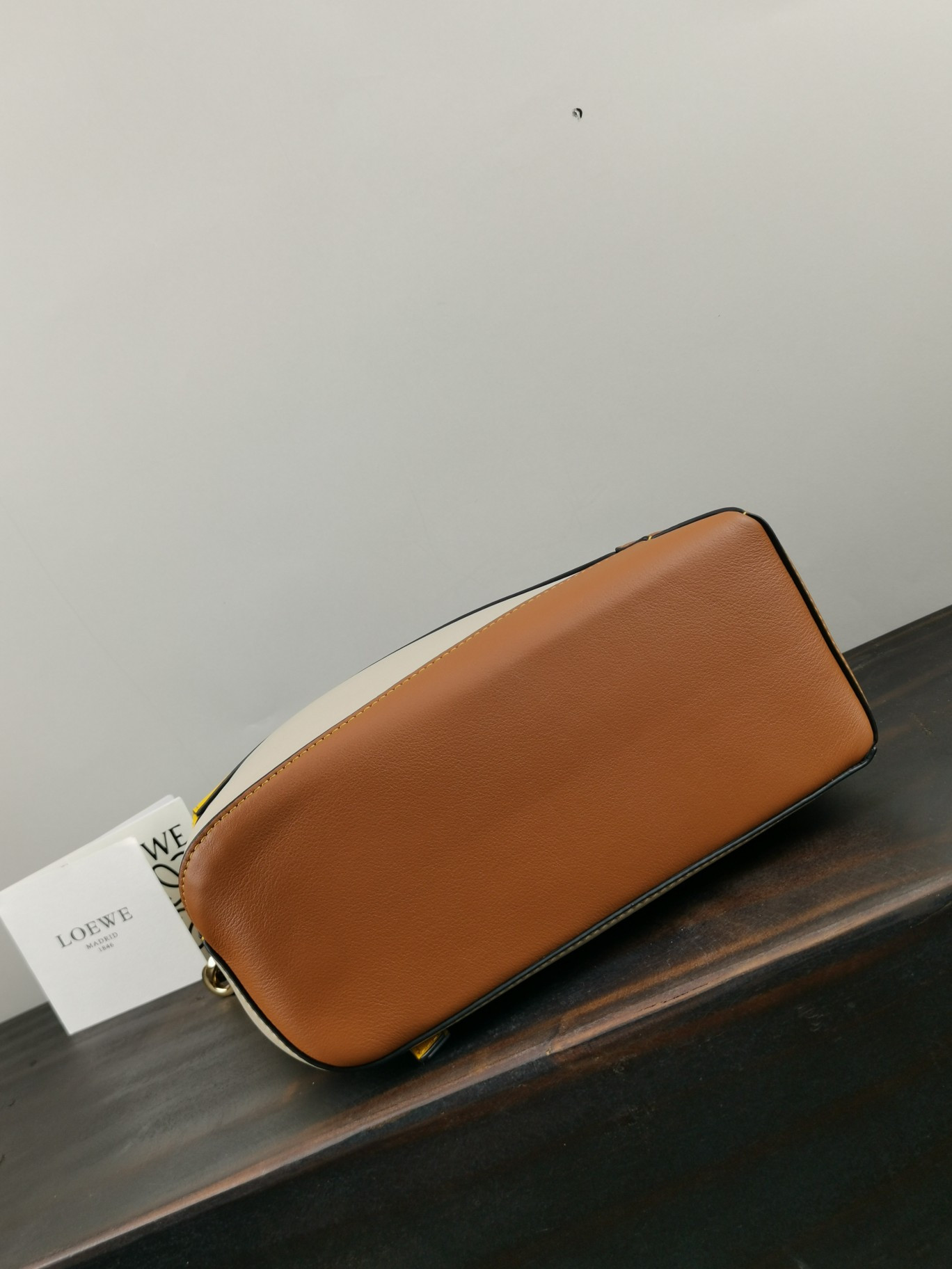 LOEWE Small Puzzle bag in classic calfskin 24x10.5x16.5cm