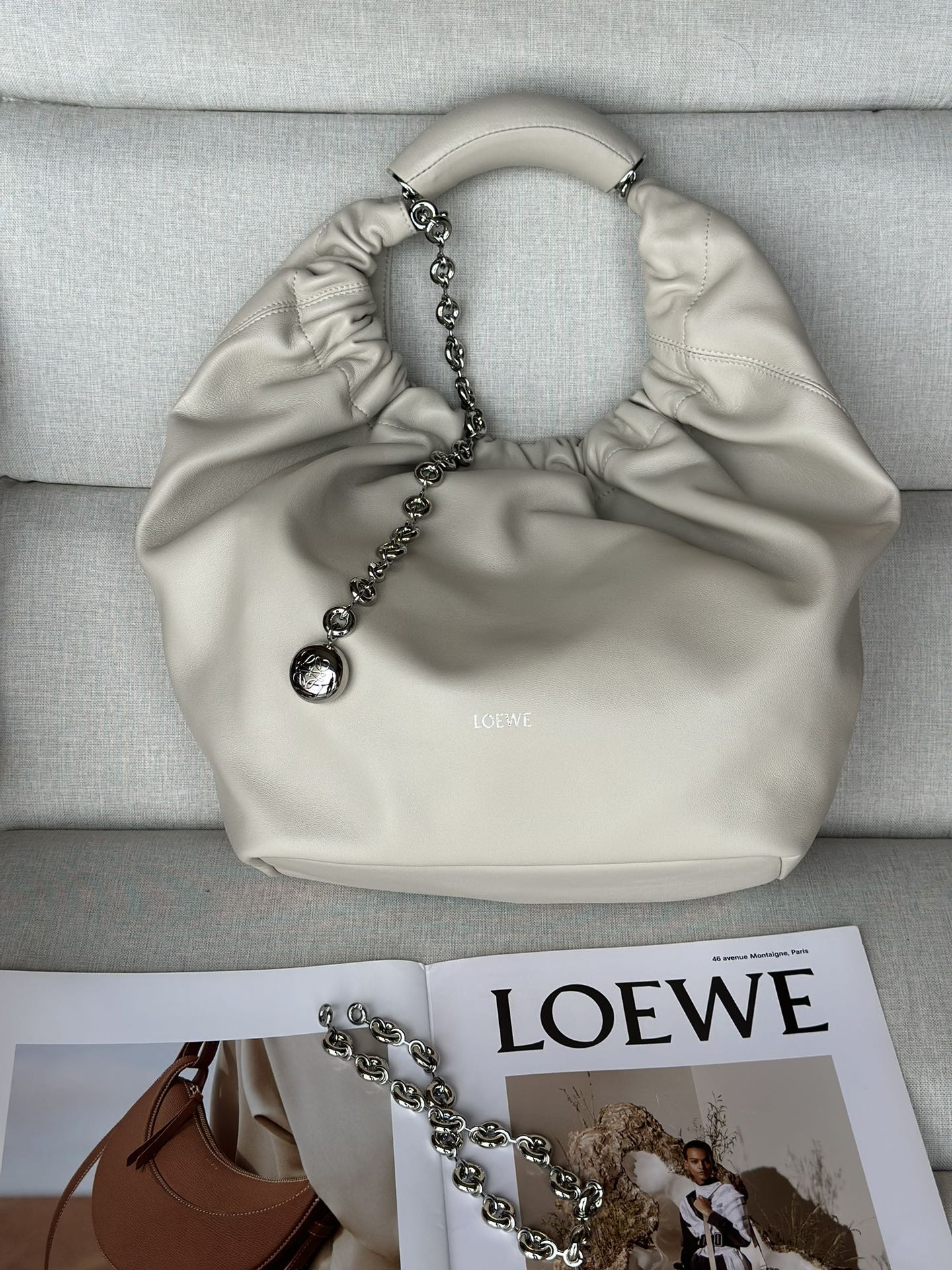 LOEWE Medium Squeeze bag in mellow nappa lambskin 34x33x13.5cm