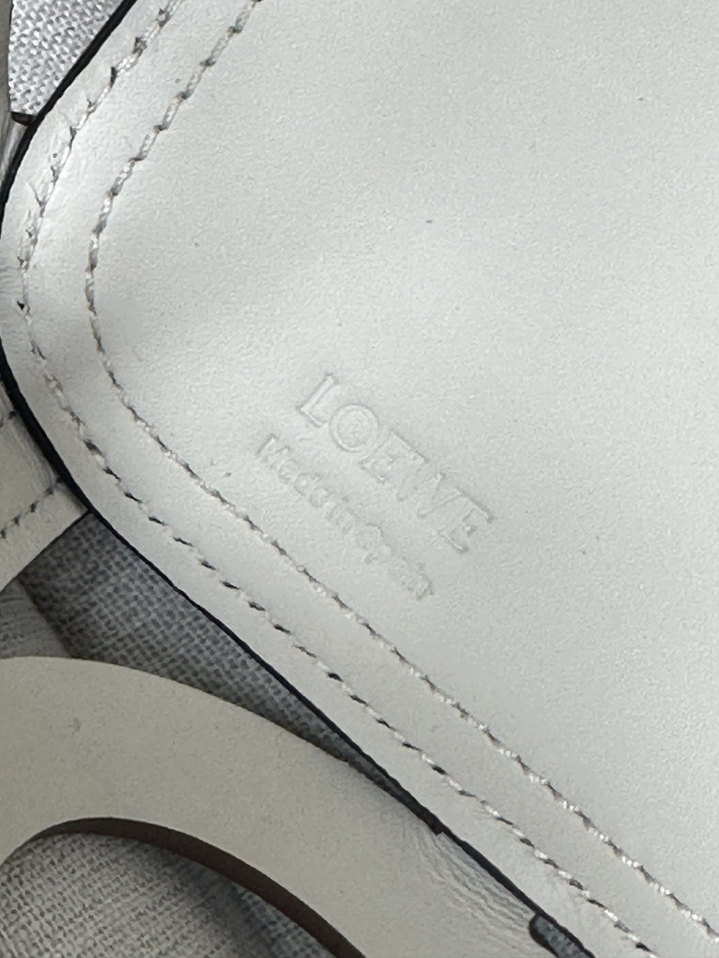 LOEWE Anagram Tote 32x27x11cm