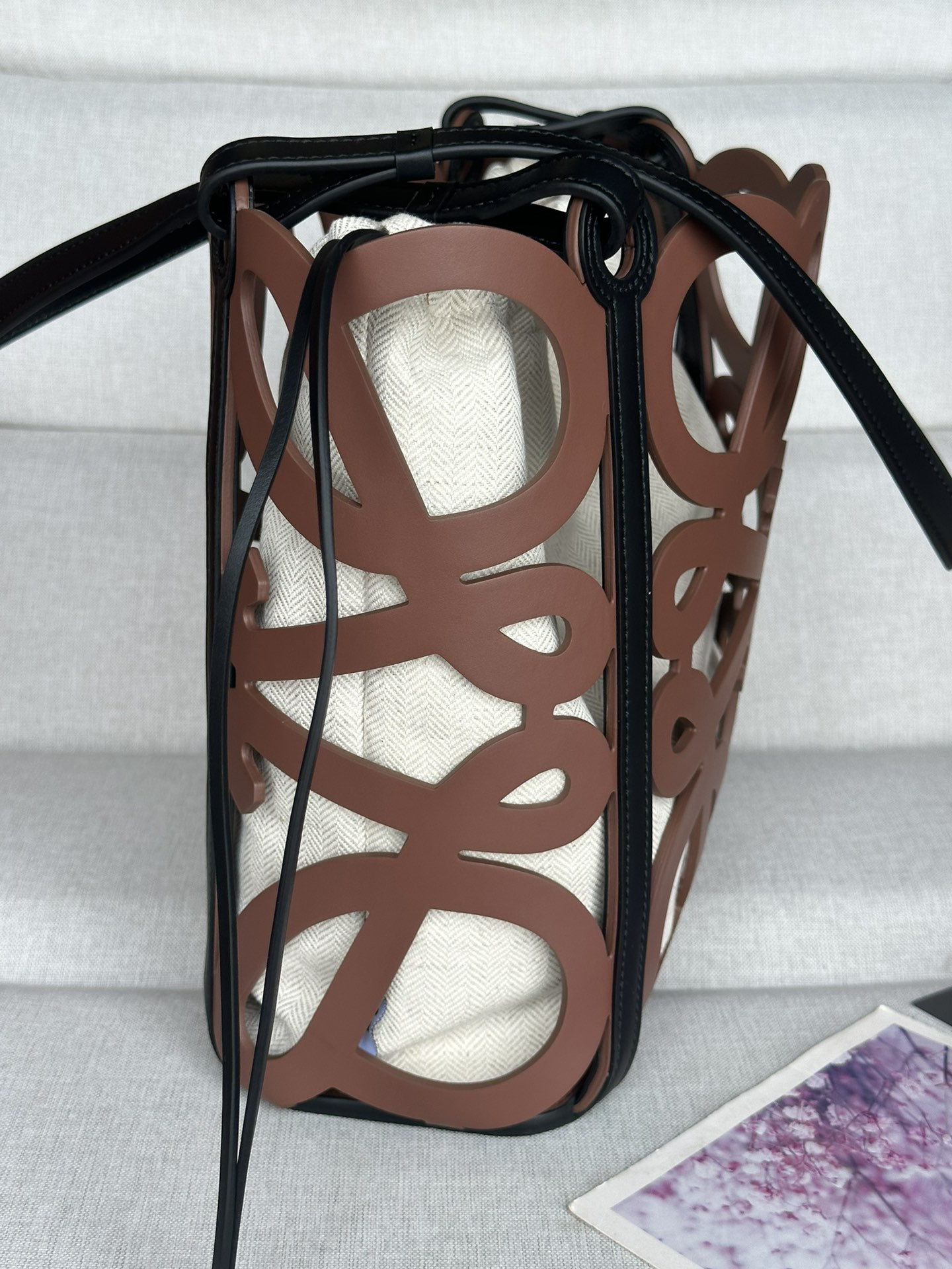 LOEWE Anagram Tote 32x27x11cm