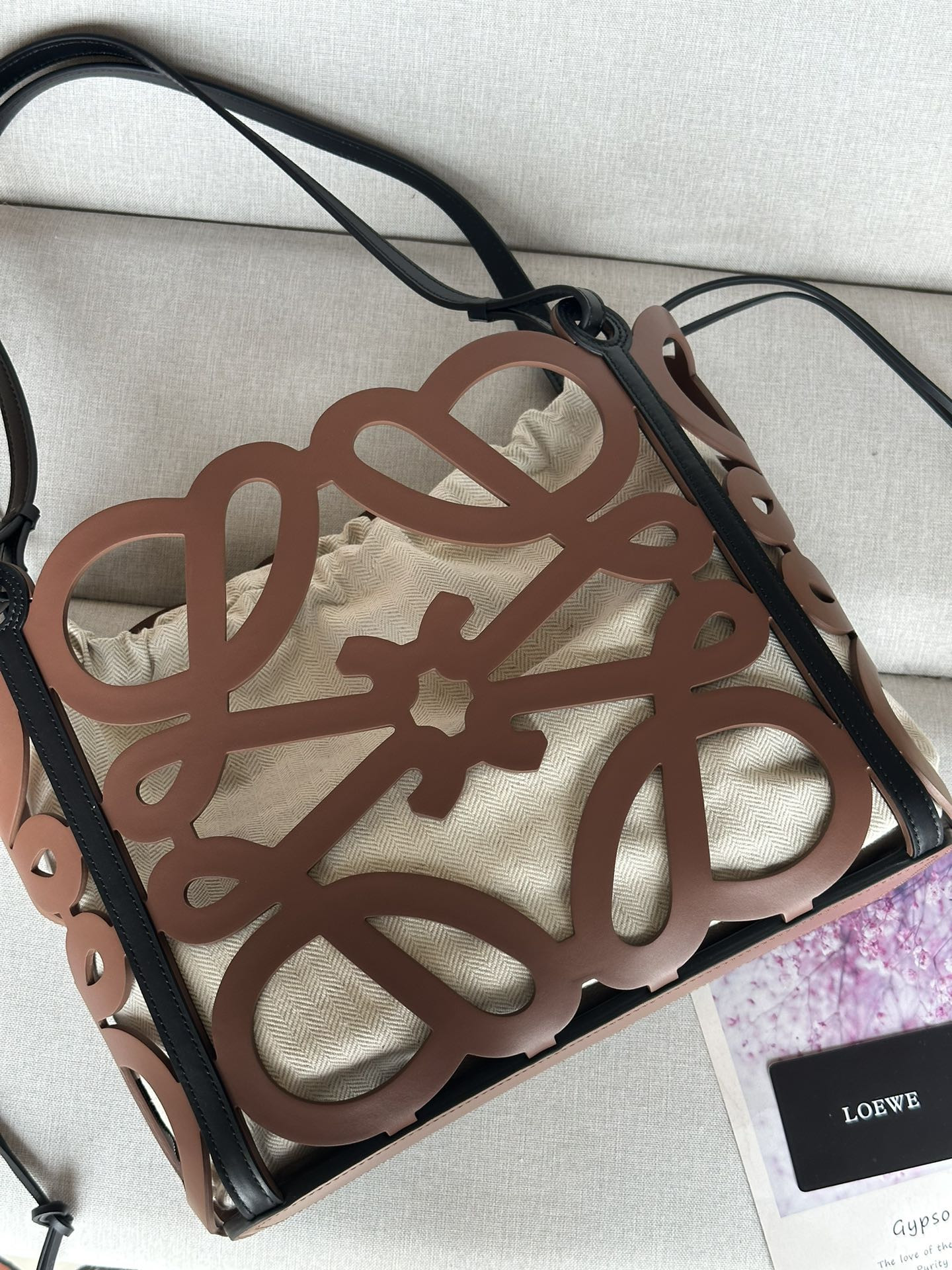 LOEWE Anagram Tote 32x27x11cm