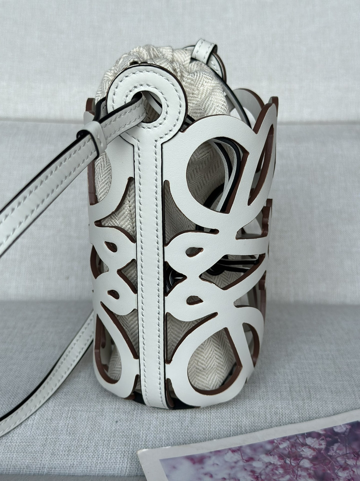 LOEWE Anagram cut-out pocket in classic calfskin and canvas 20x11x8cm