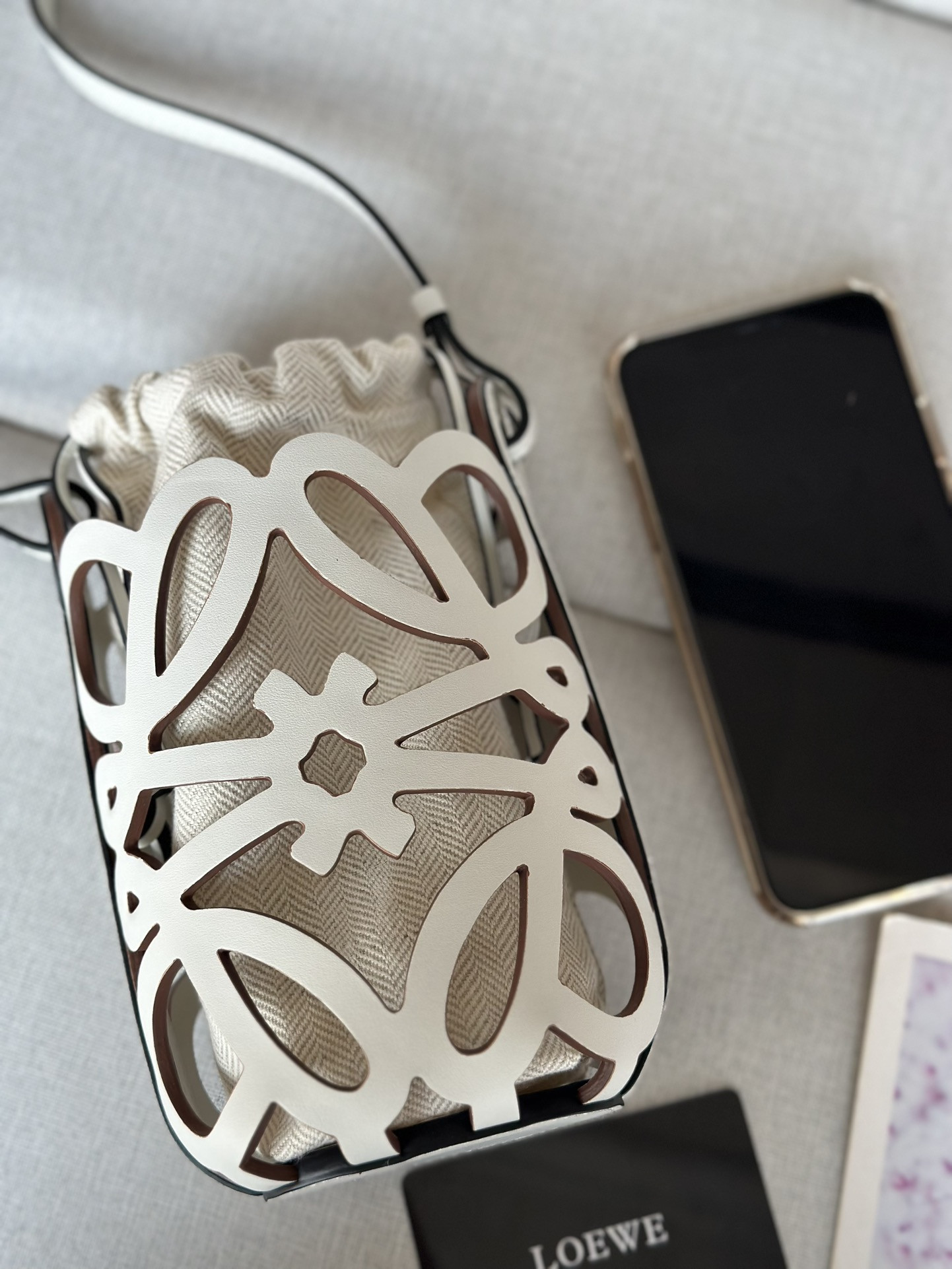 LOEWE Anagram cut-out pocket in classic calfskin and canvas 20x11x8cm