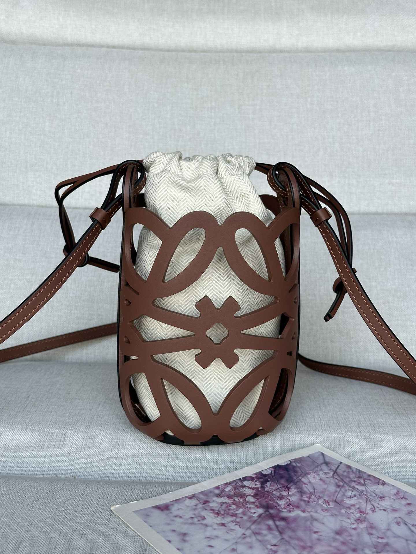 LOEWE Anagram cut-out pocket in classic calfskin and canvas 20x11x8cm