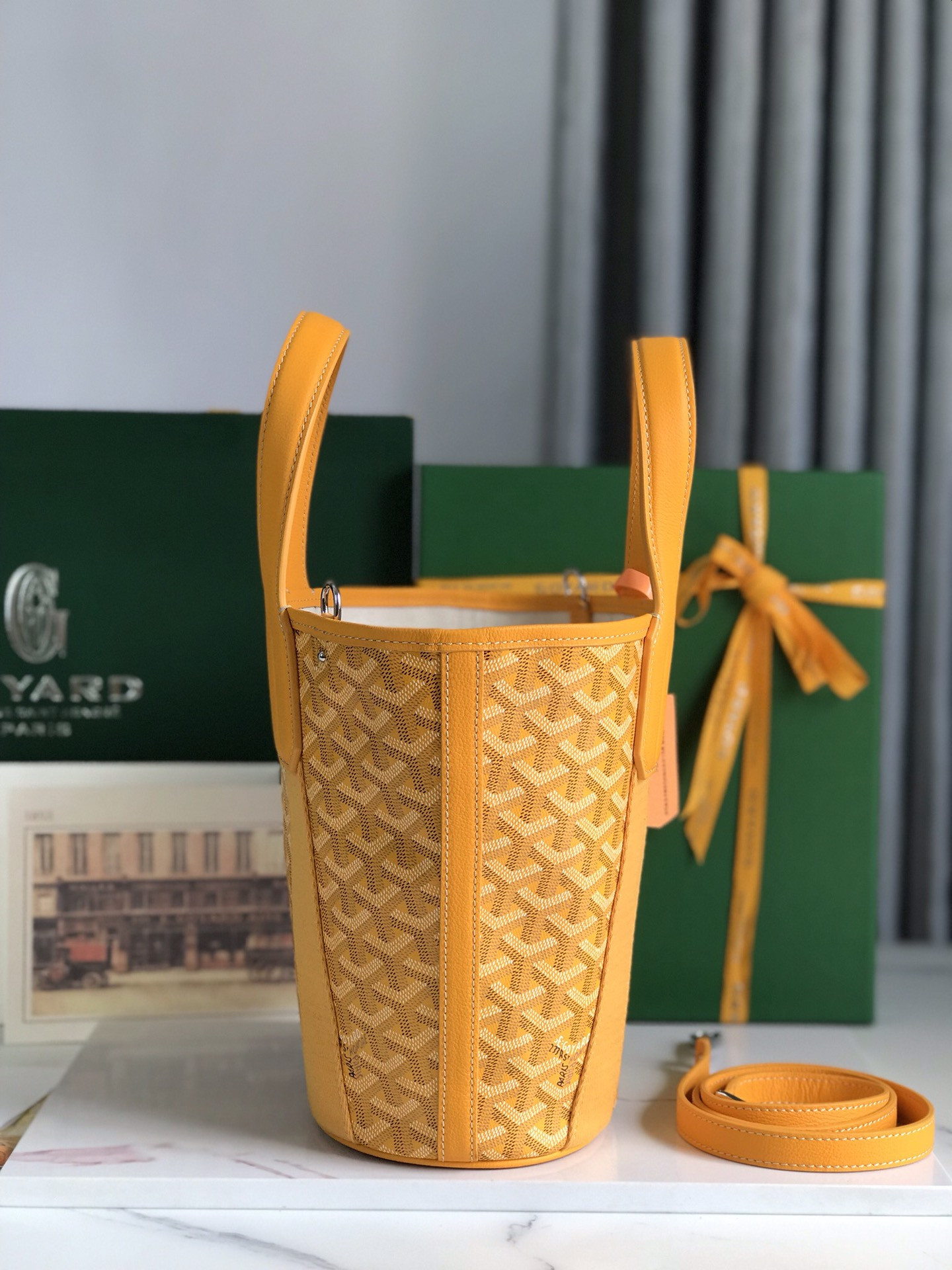 Goyard Goyardine Belharra PM Coral Tote Palladium Hardware 18x14x23cm