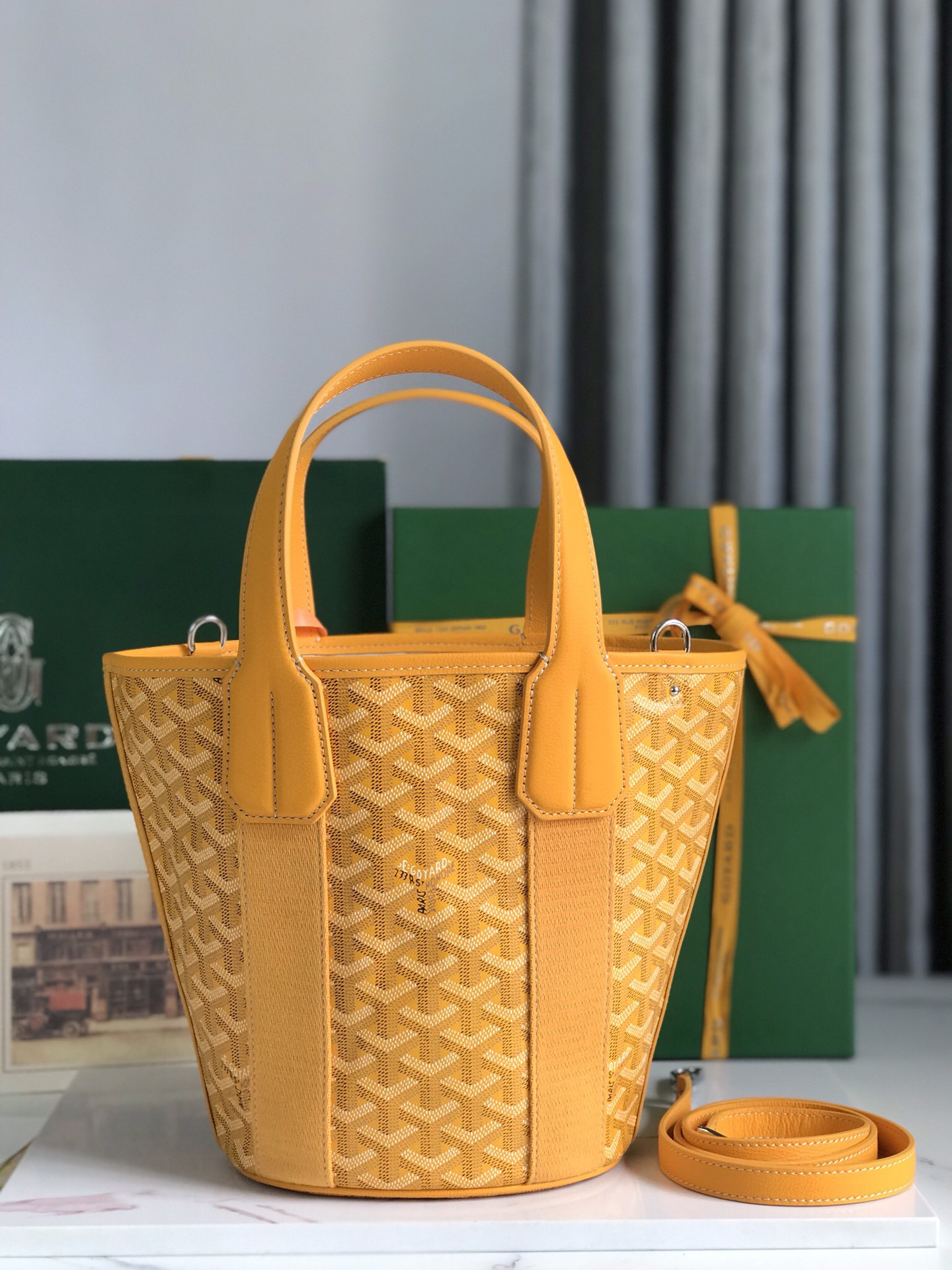 Goyard Goyardine Belharra PM Coral Tote Palladium Hardware 18x14x23cm