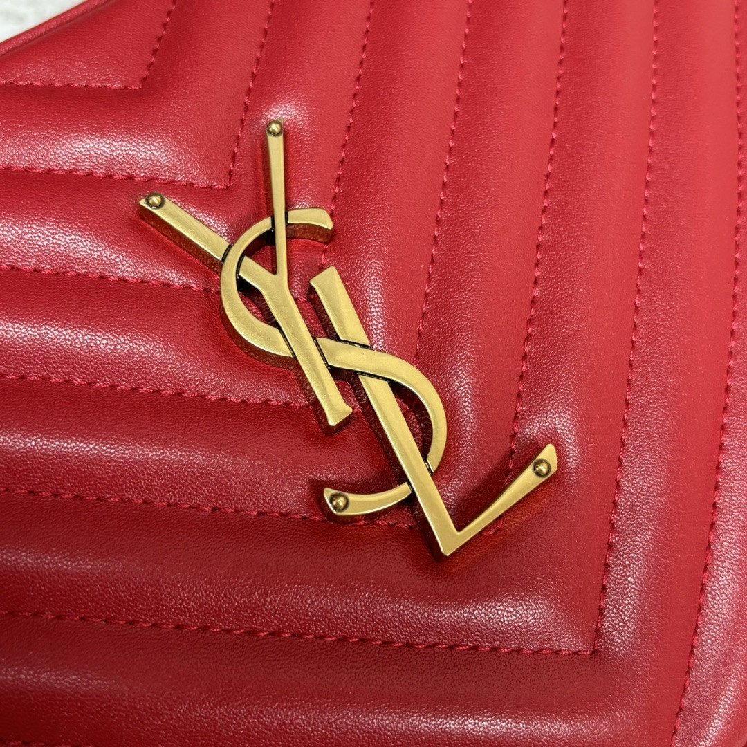 YSL LOU camera bag in quilted leather 23x16x6cm