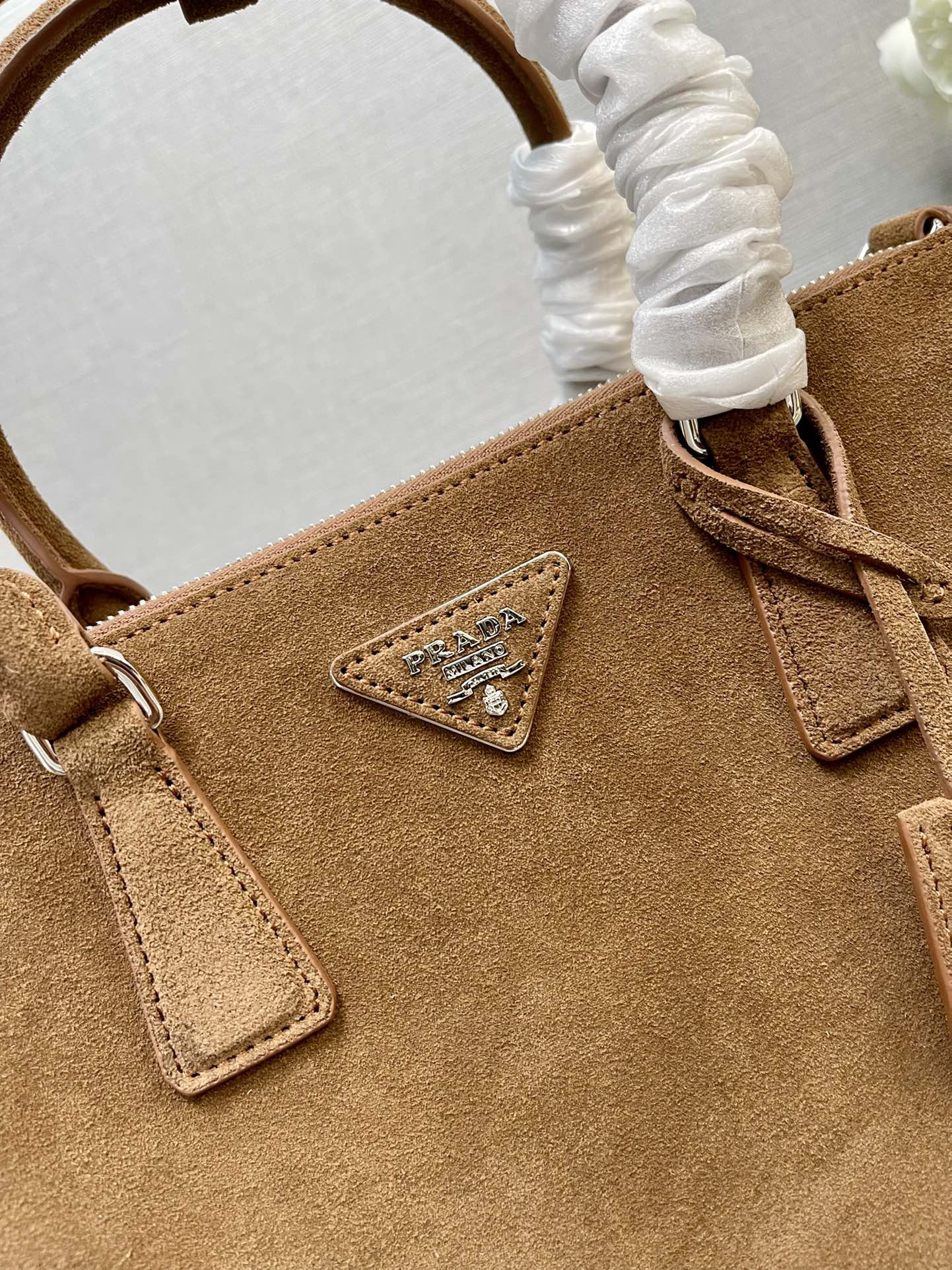 Prada Galleria bag 28x20x12cm