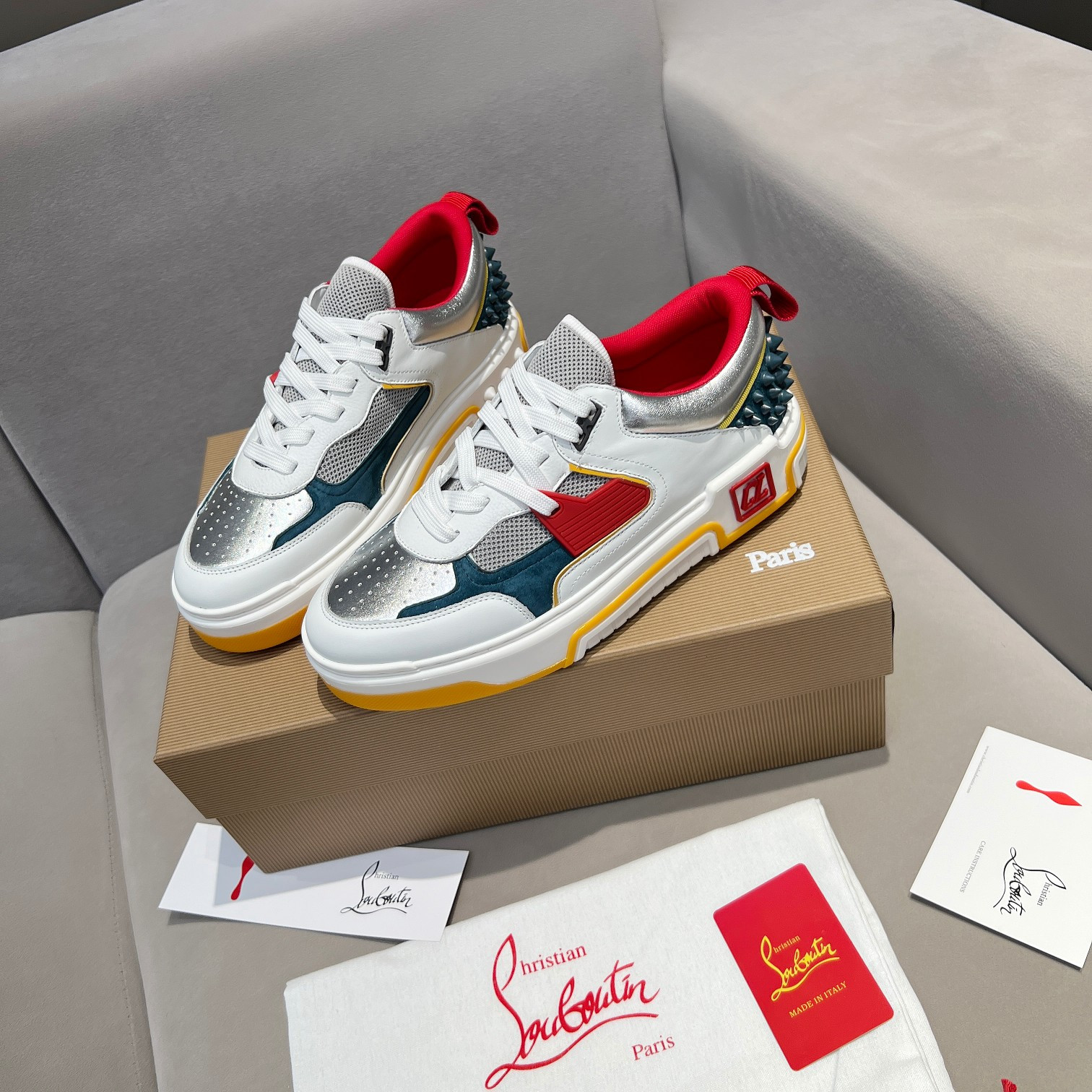 UA Christian Louboutin 2024 [New]ASTROLOUBI Unisex Thick-Soled Sneakers