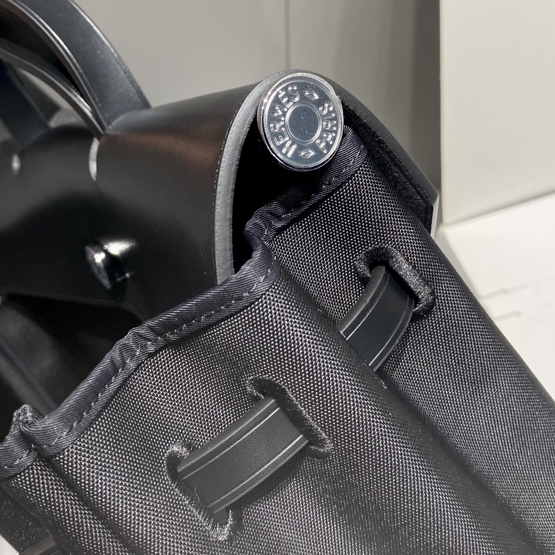 Hermes Herbag 39 x 28 x 9 cm