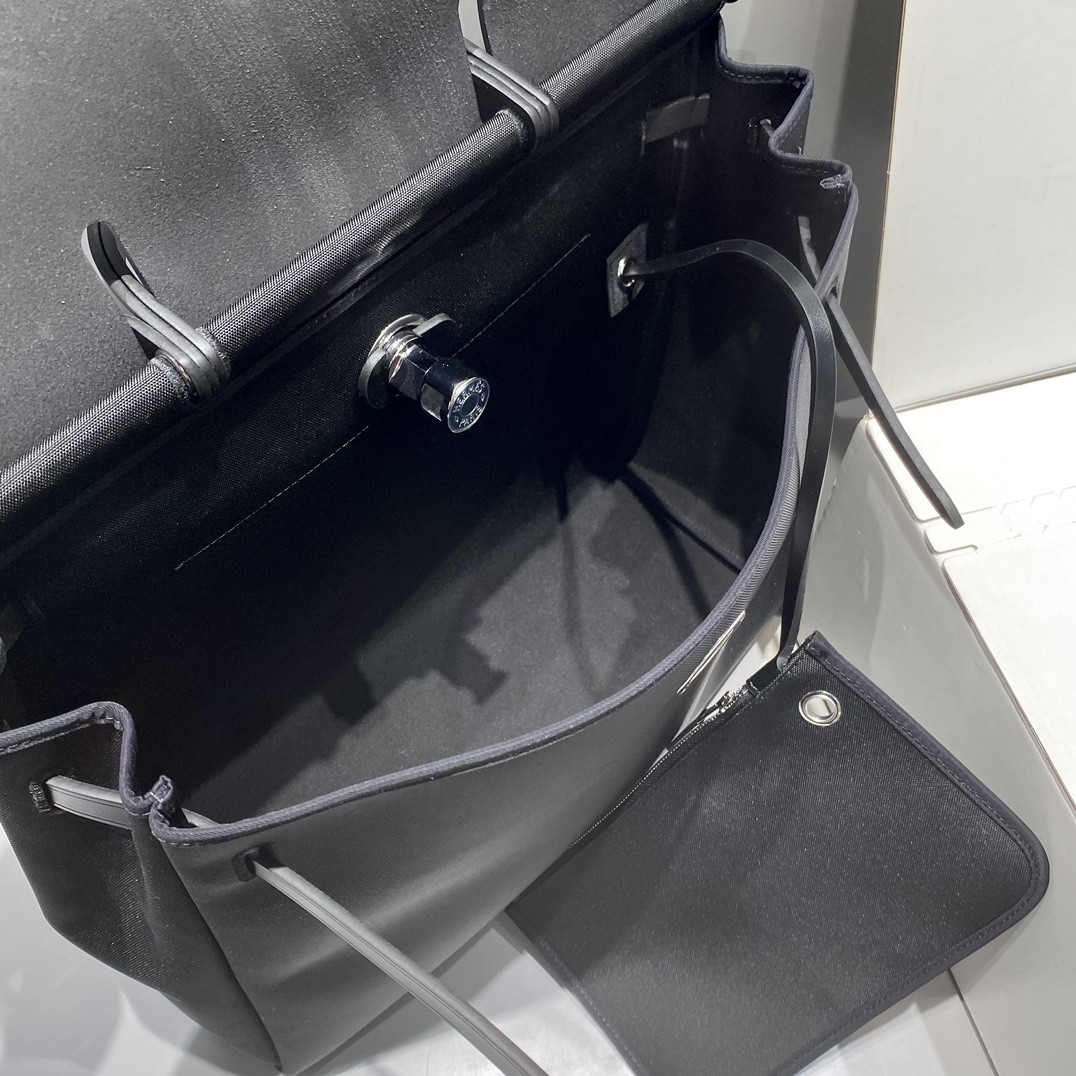 Hermes Herbag 39 x 28 x 9 cm