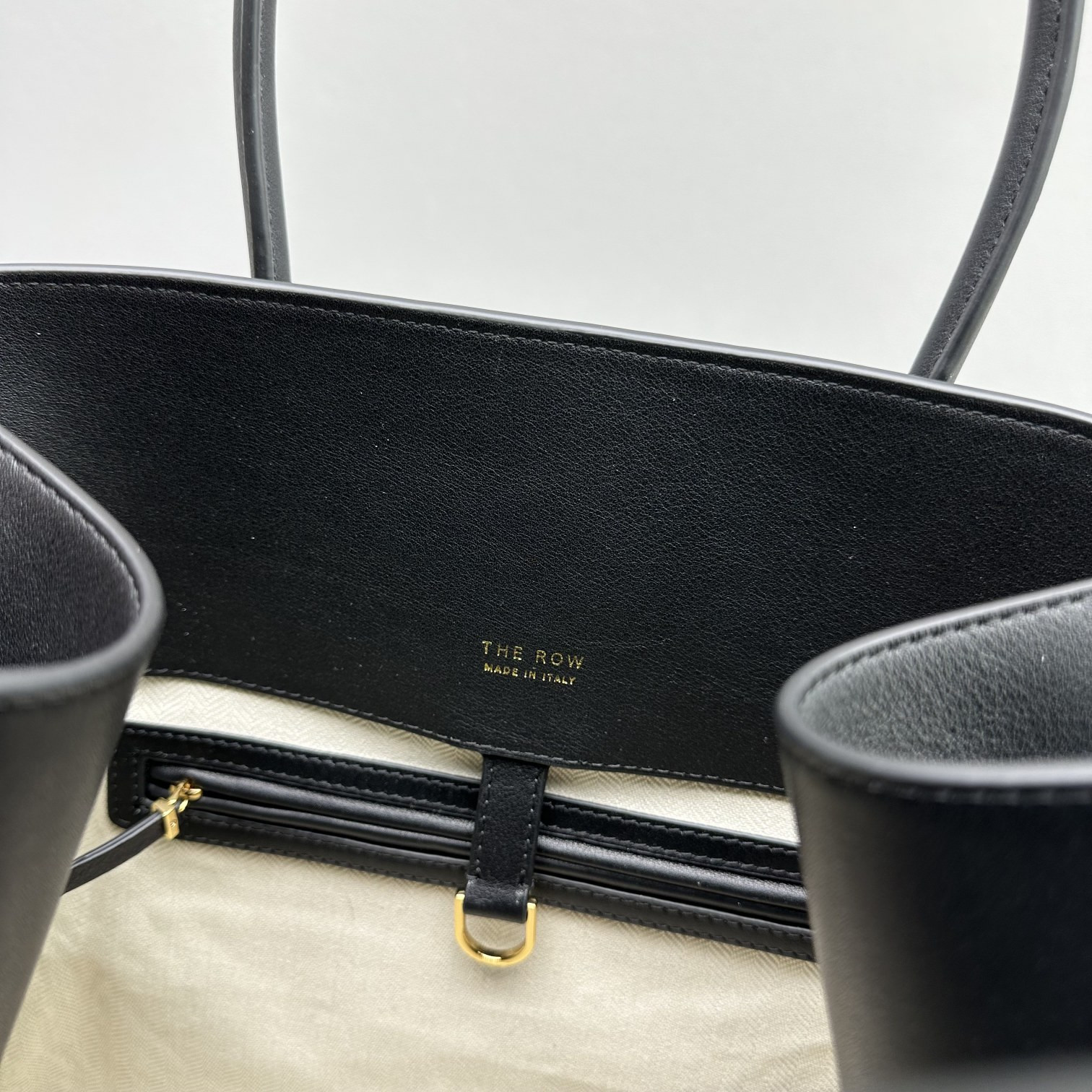 THE ROW MARGAUX 17 43x24x30cm